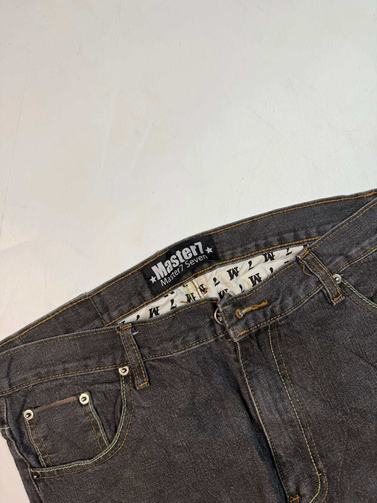 Vintage Y2K baggy hip hop jeans (W34)