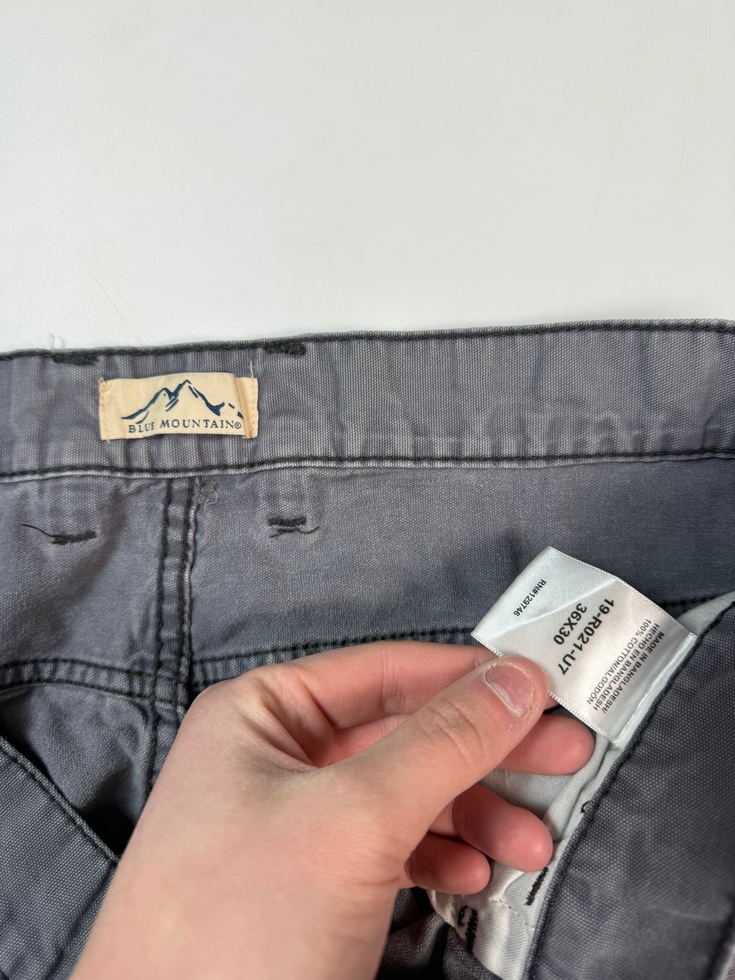 Vintage Blue Mountain baggy carpenter pants (W36)