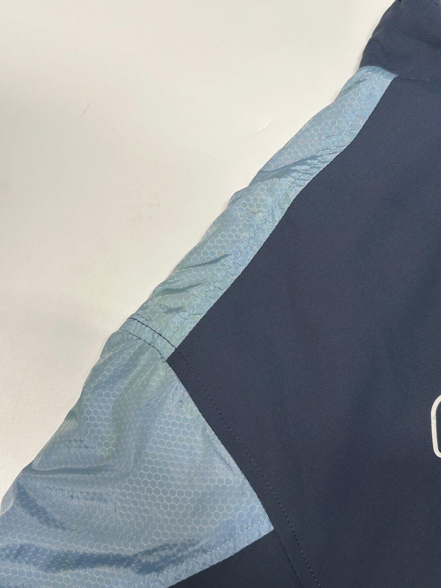 Vintage Manchester City 2004/05 Reebok Reversible jacket (L)