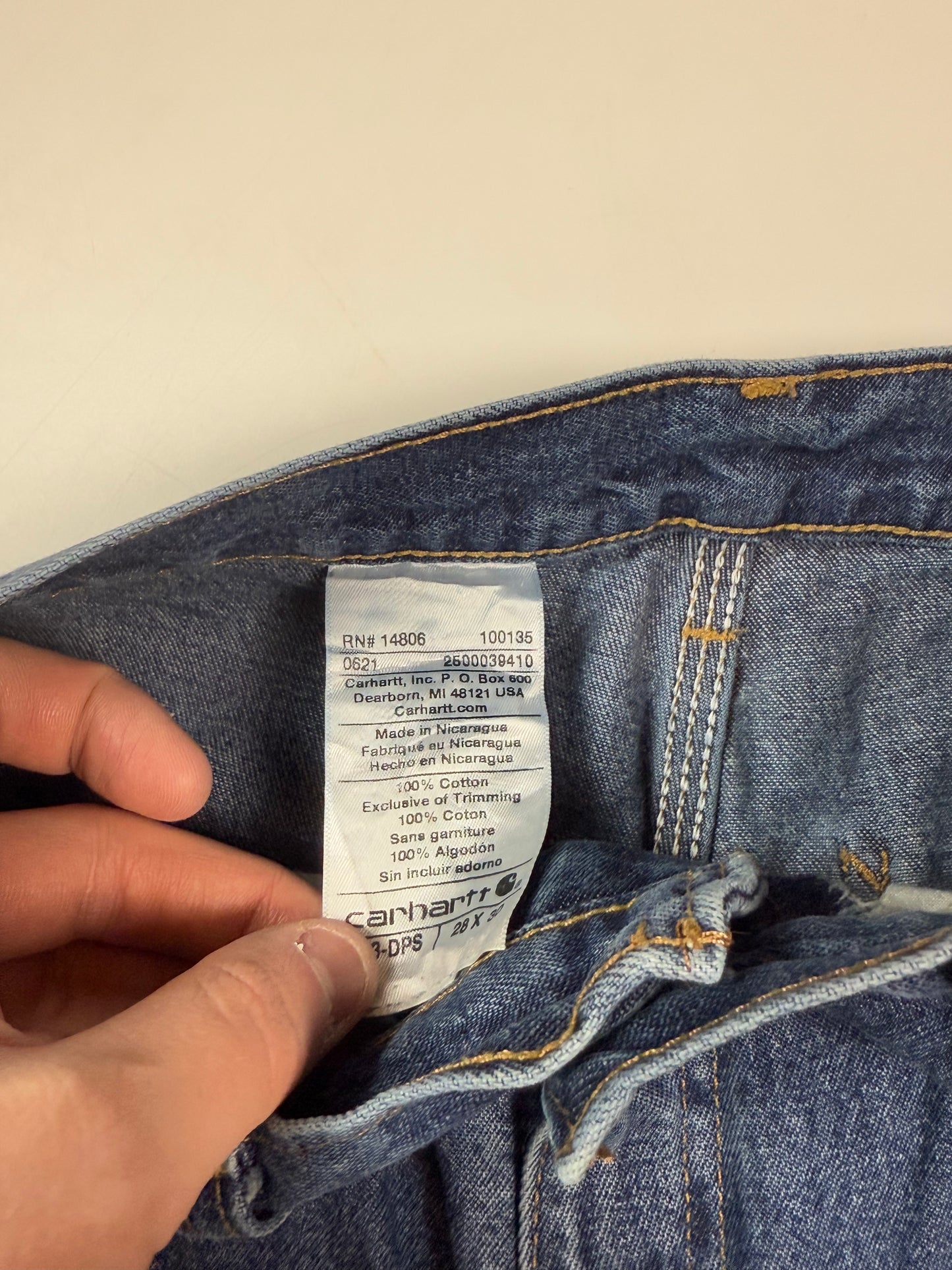 Carhartt baggy carpenter jeans (W28)