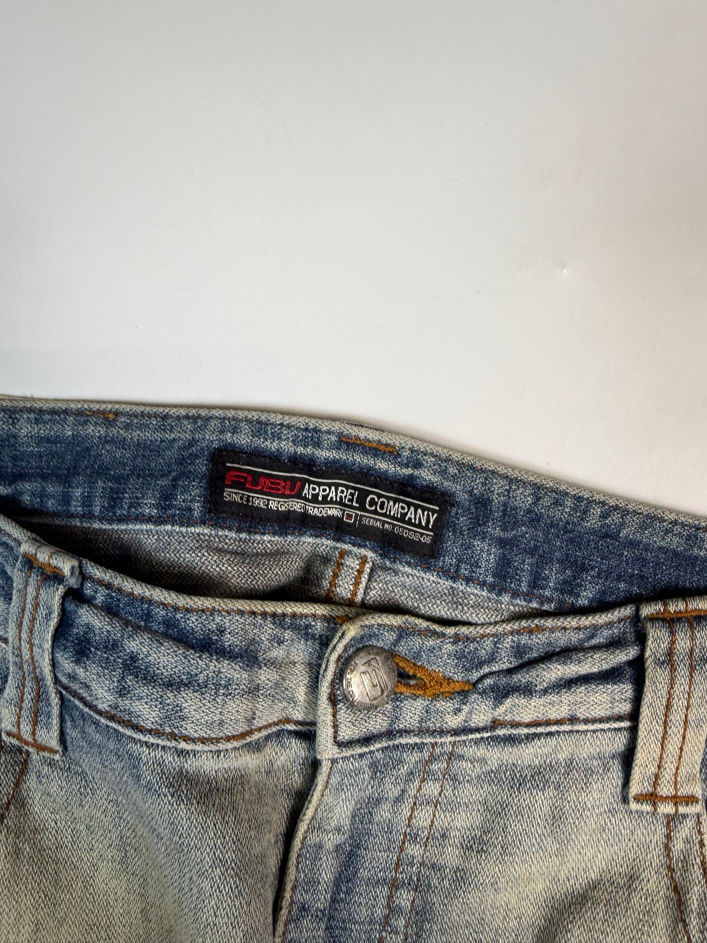 Vintage FUBU baggy hip hop jeans (W36)