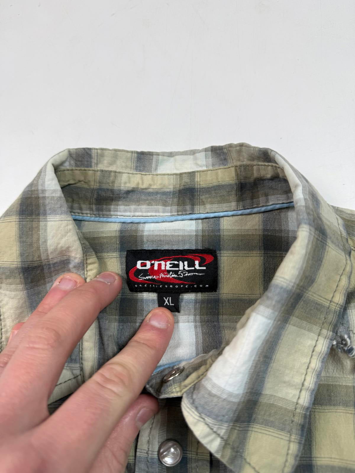 Vintage Y2K O’Neill checkered short sleeve shirt (M)
