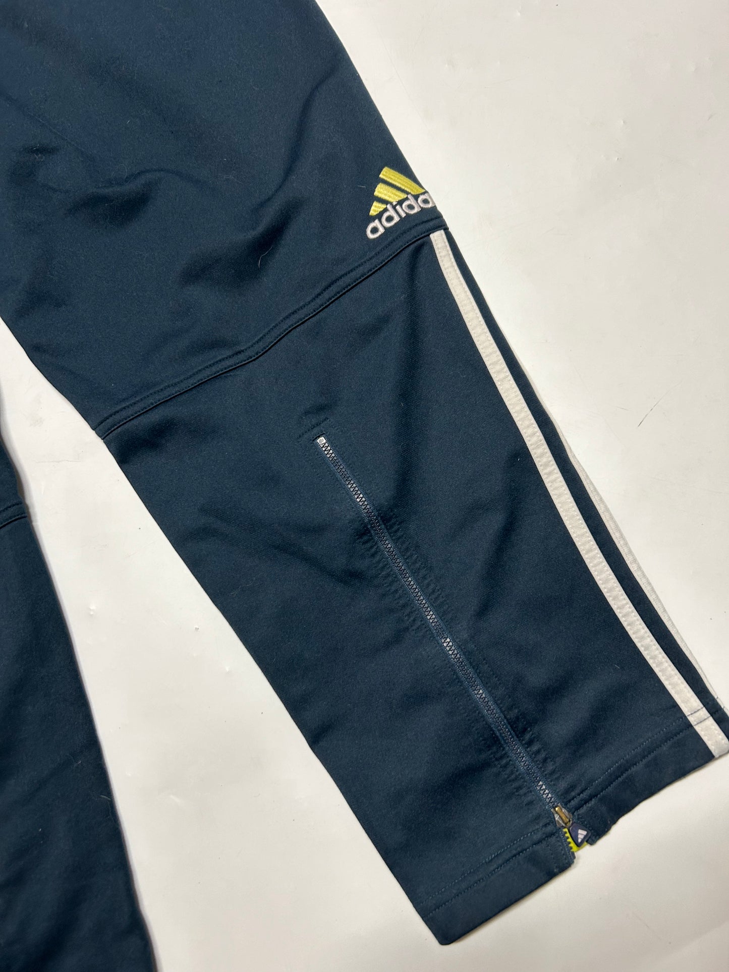 Vintage 90s Adidas track pants (XL)