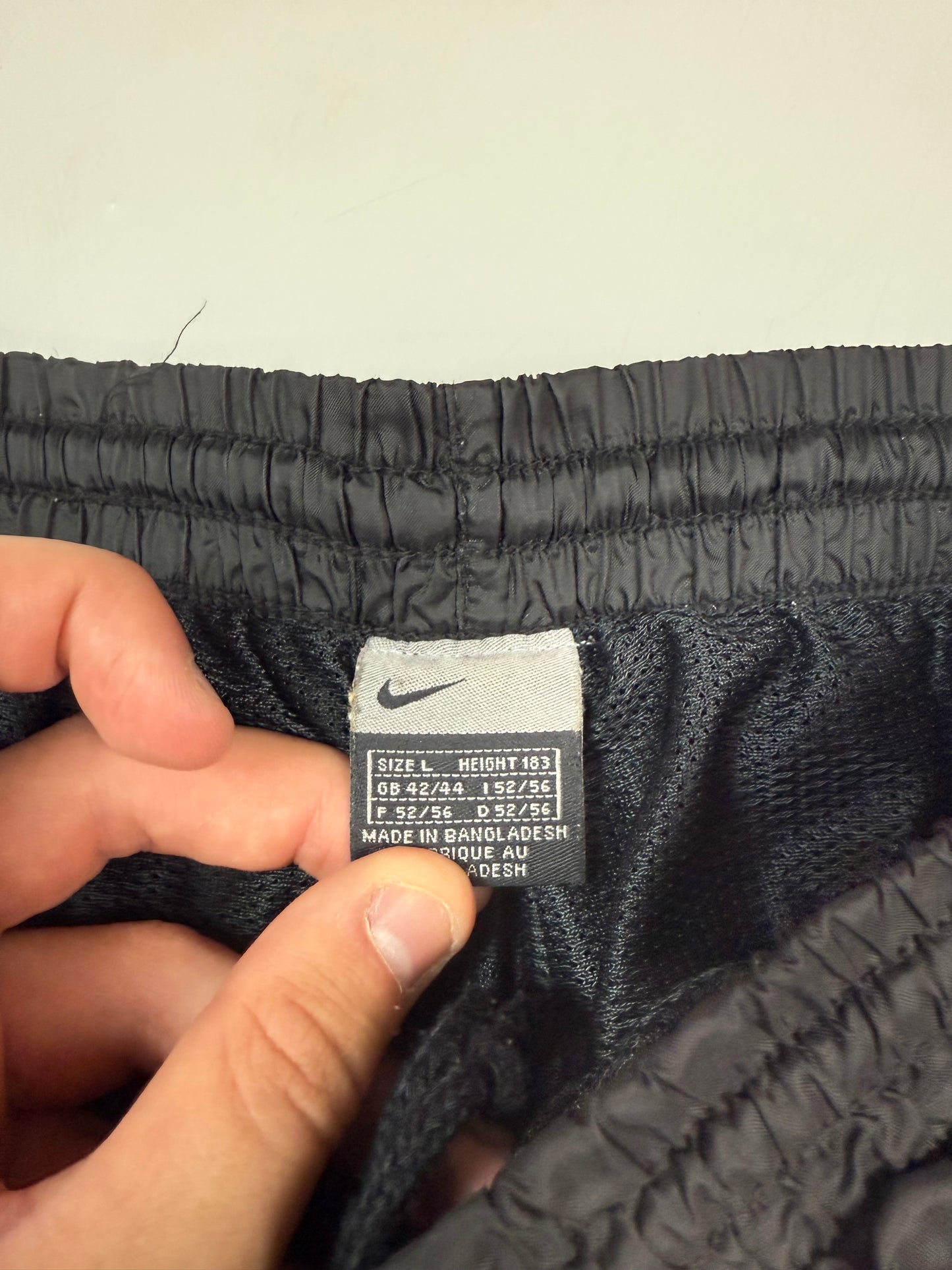 Vintage Nike side stripe baggy track pants (L)