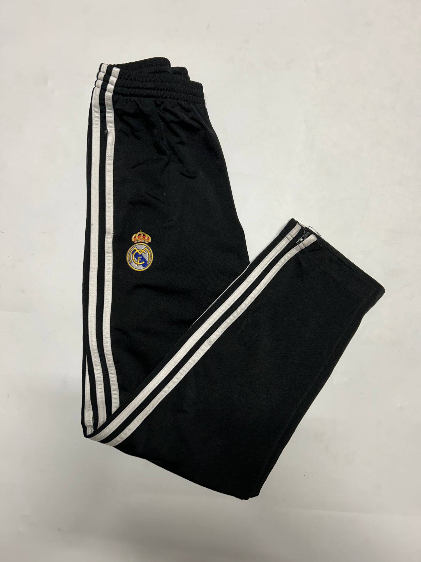 Real Madrid adidas 2008 track pants (M)