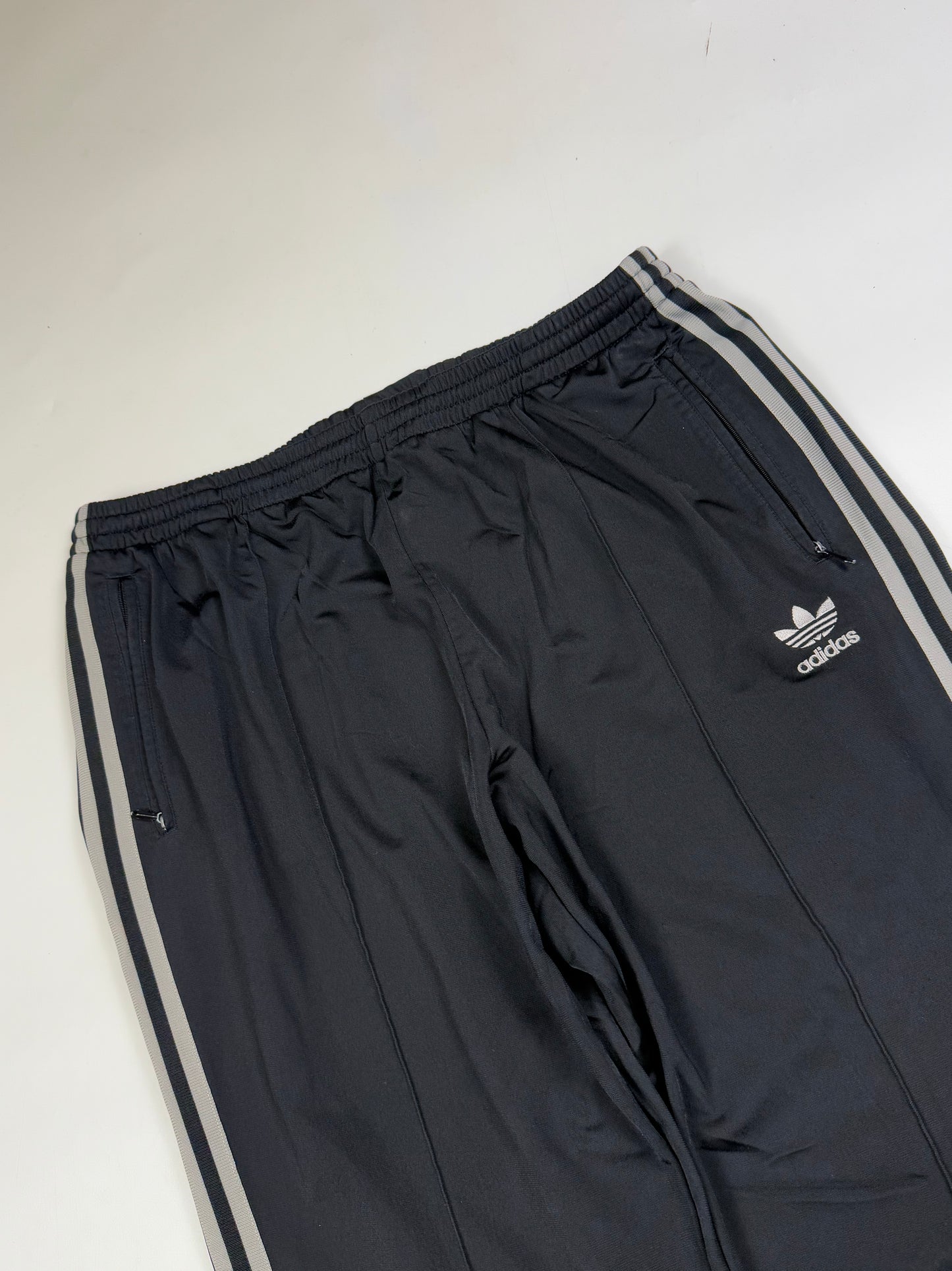 Vintage Adidas originals baggy track pants (L)