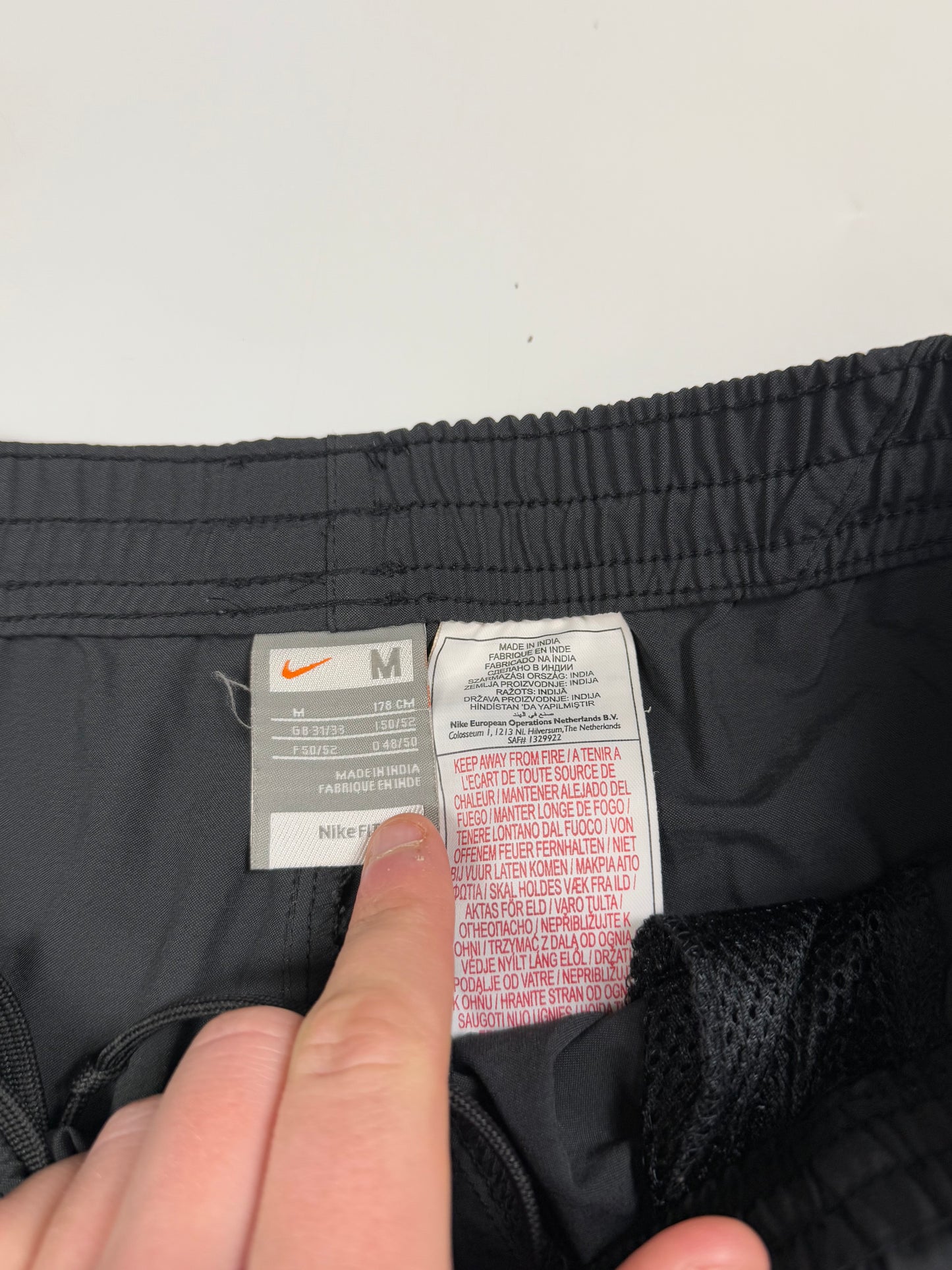 Vintage Nike mini swoosh baggy track pants (M)