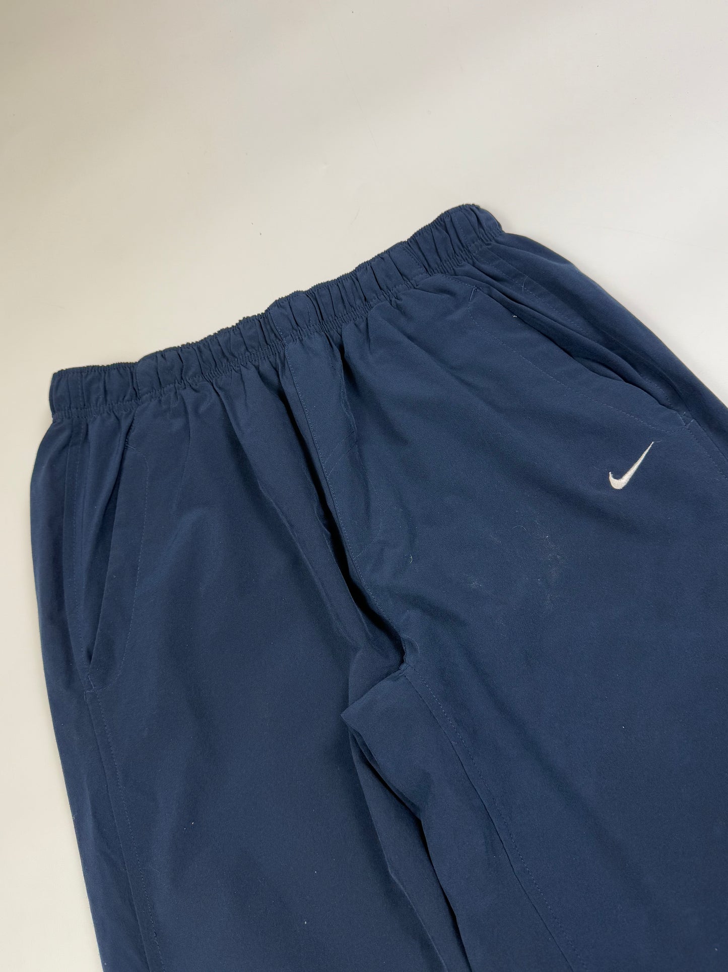 Vintage Nike mini swoosh baggy track pants (M)