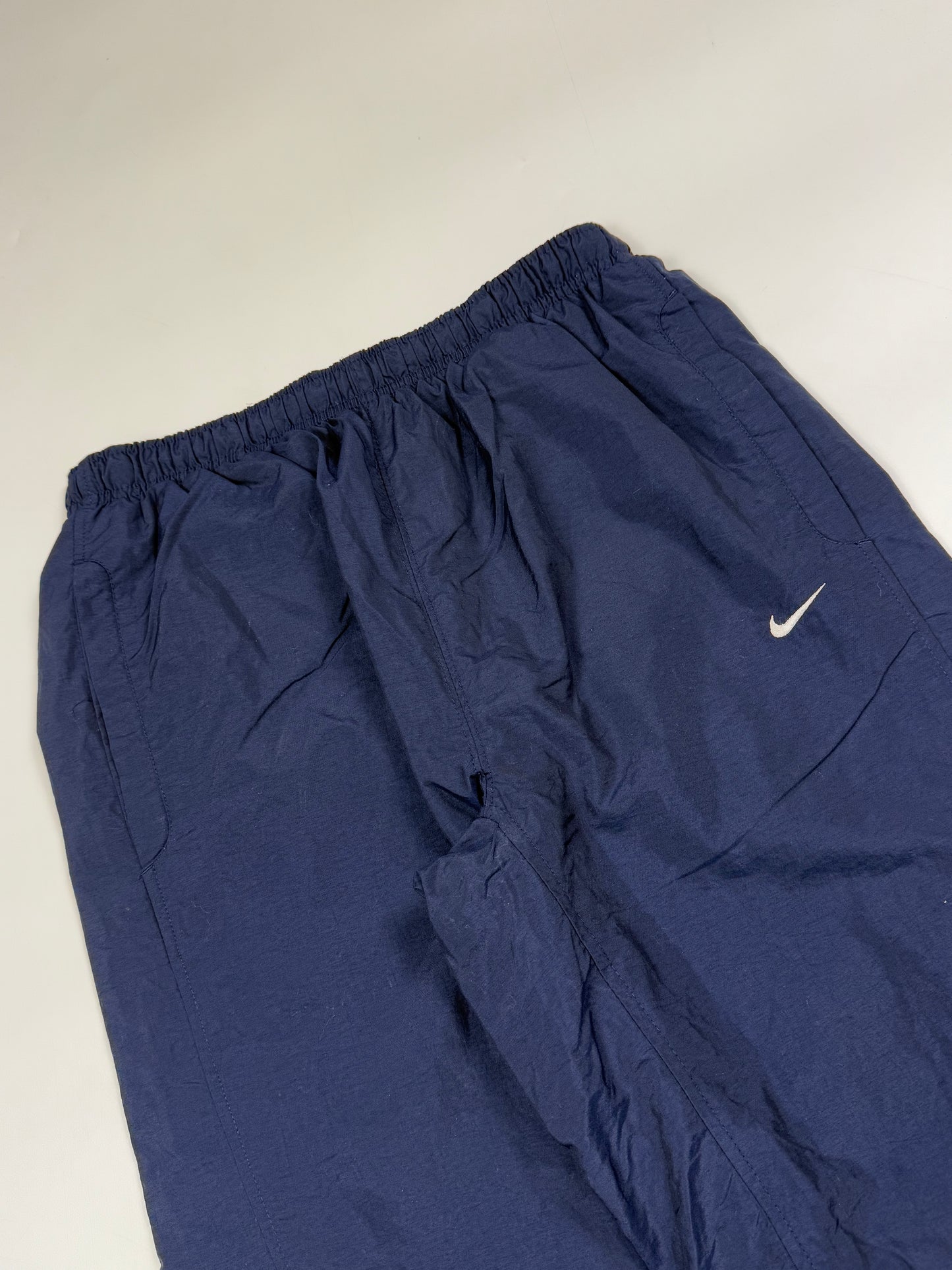 Vintage Nike mini swoosh baggy track pants (L)