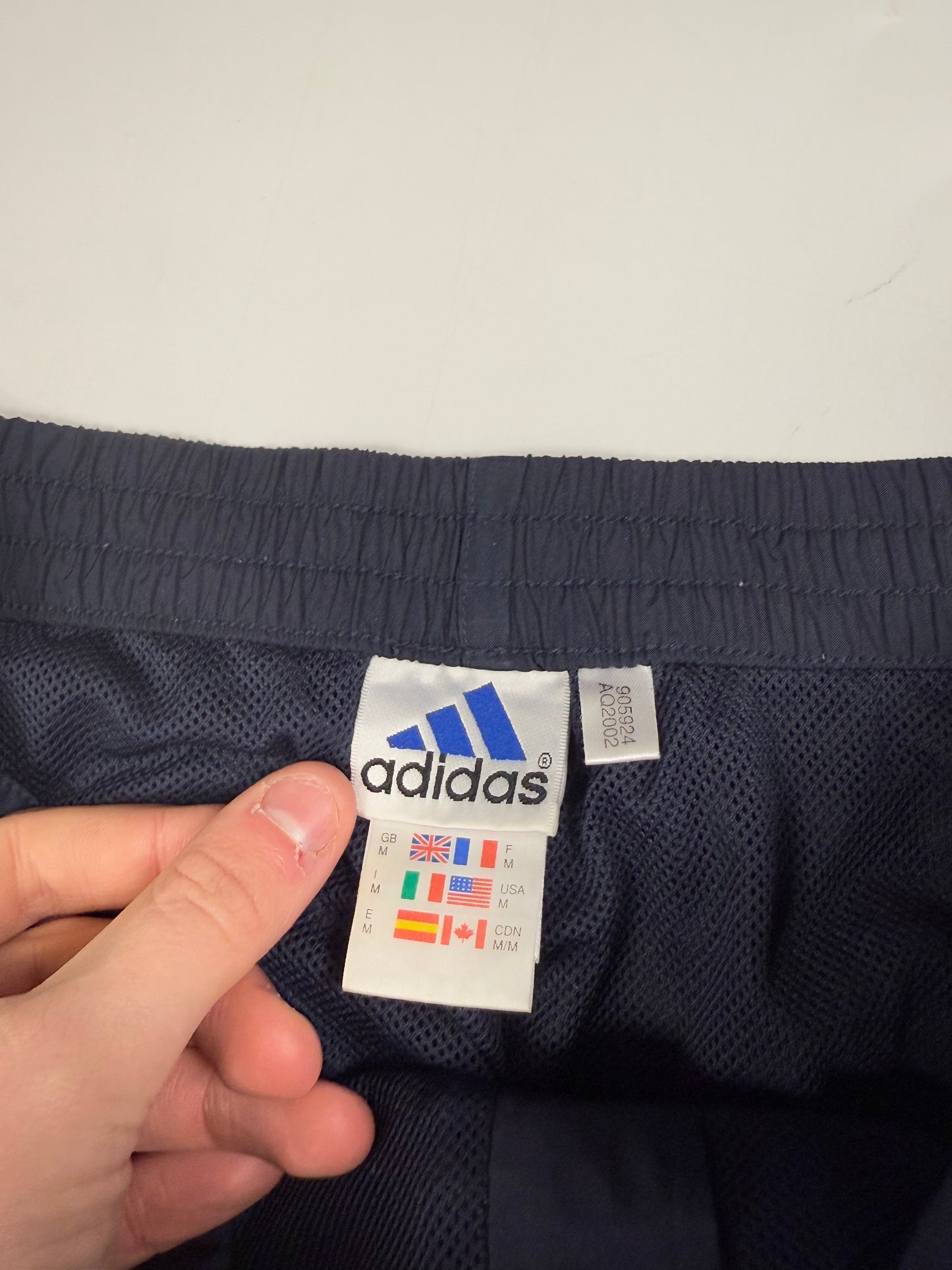 Vintage Adidas baggy track pants (M)