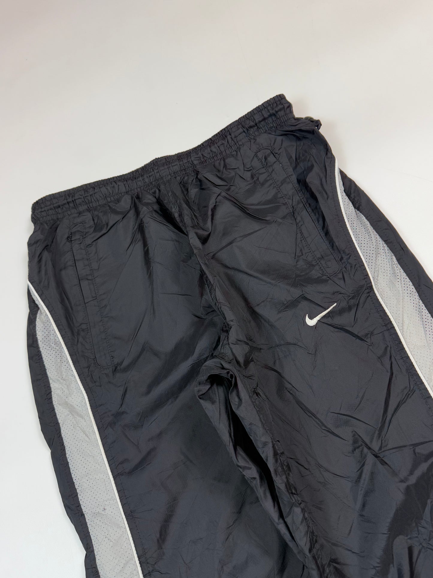 Vintage Nike baggy side stripe track pants (S)