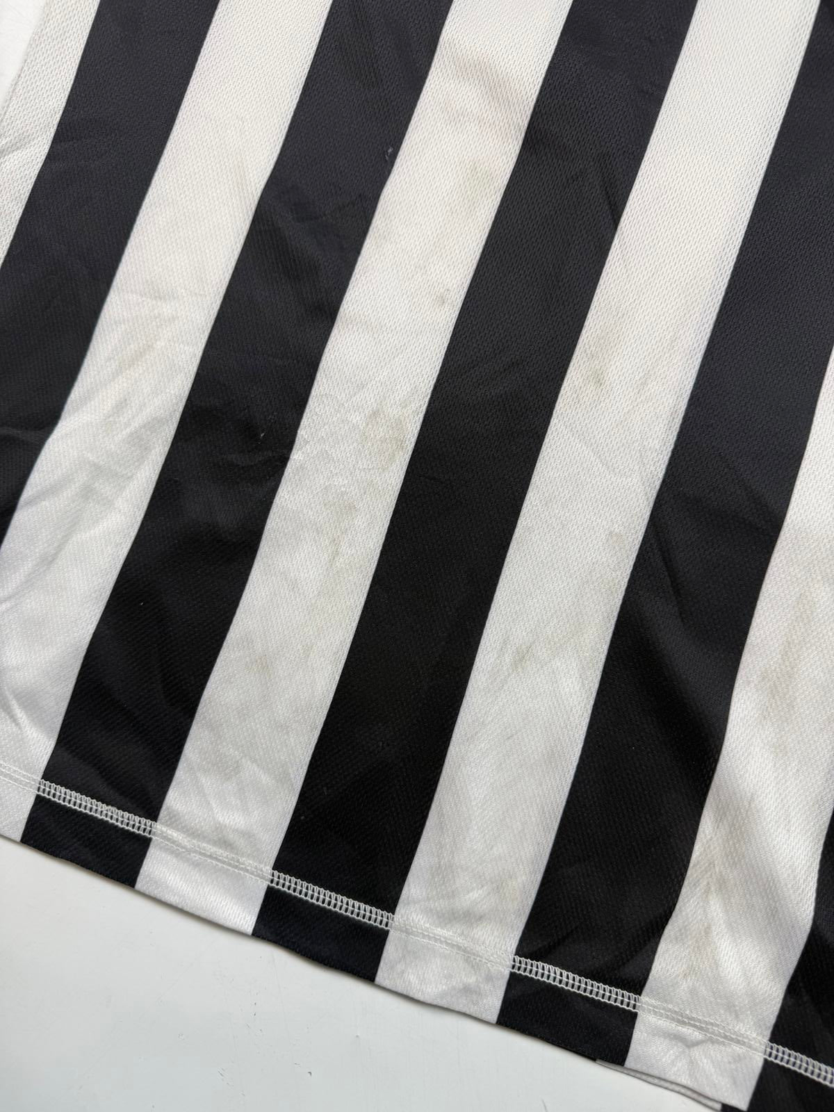 Vintage St Mirren 2001/02 home football shirt (S)
