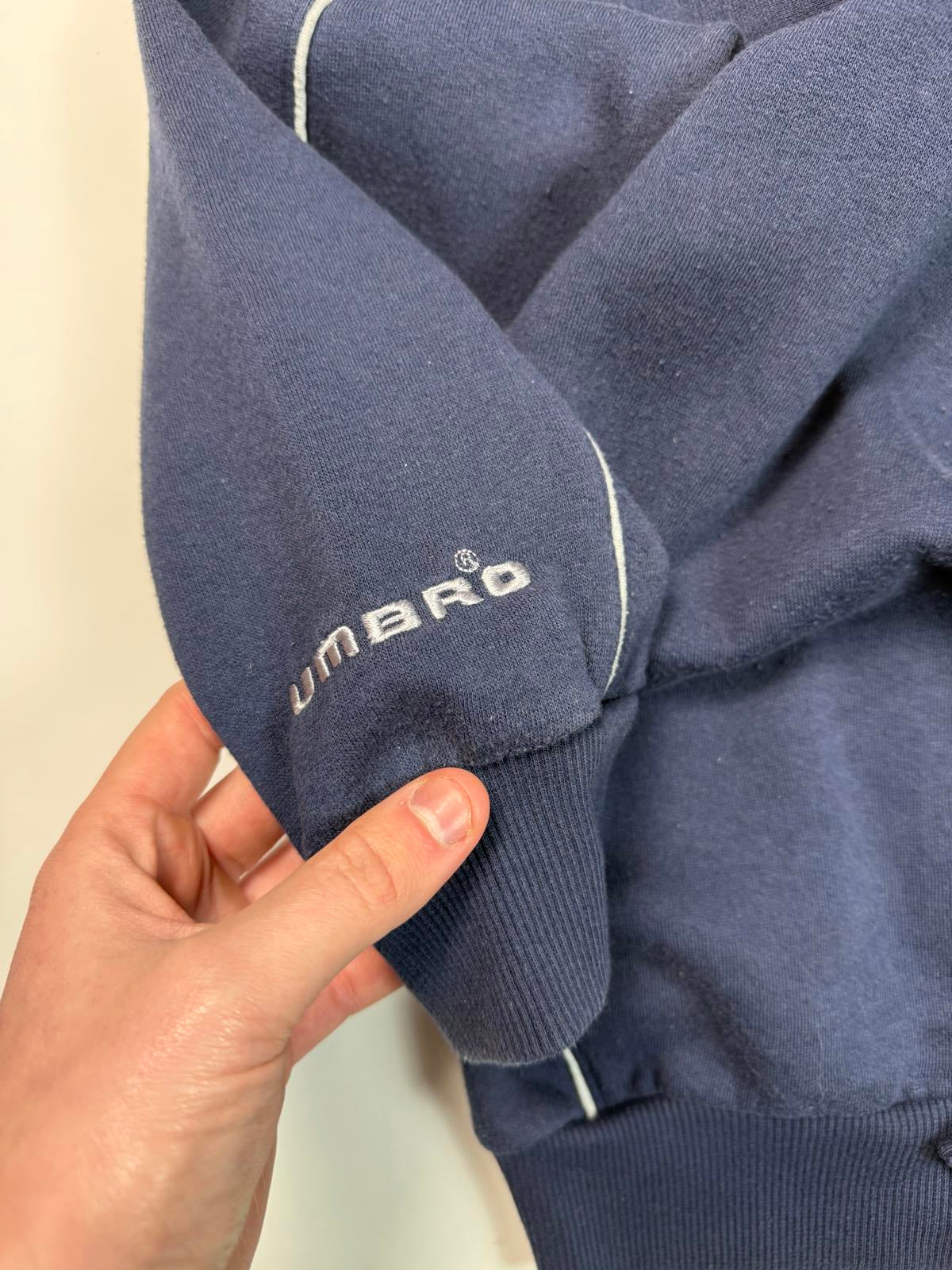 Vintage Umbro small logo sweatshirt (XL)