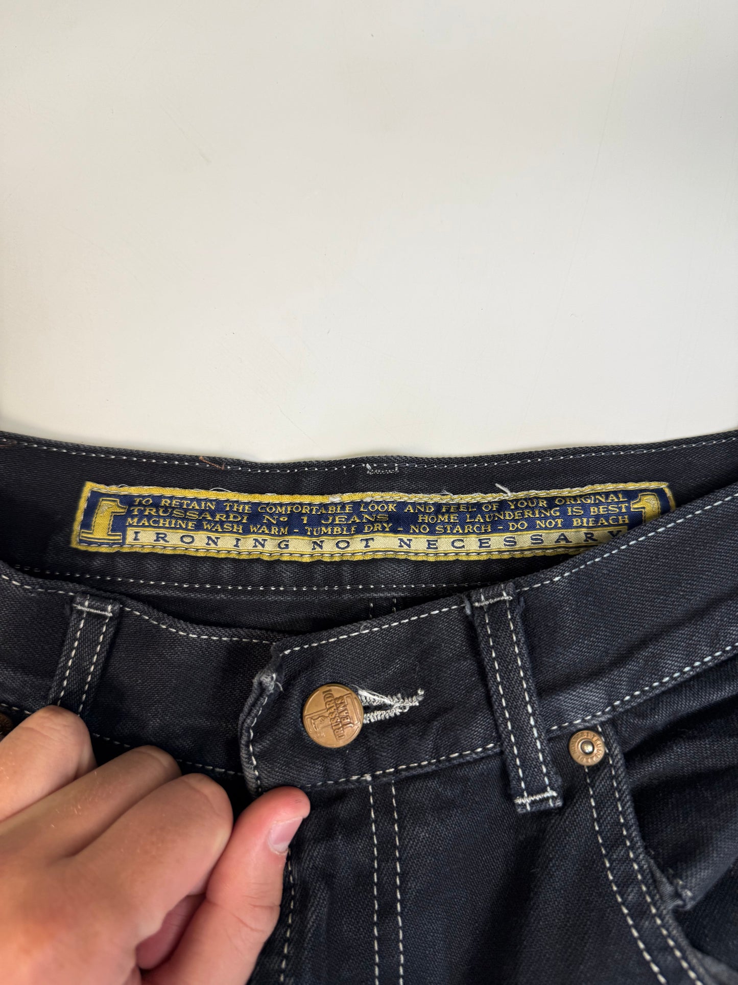 Vintage Trussardi baggy jeans (W34)