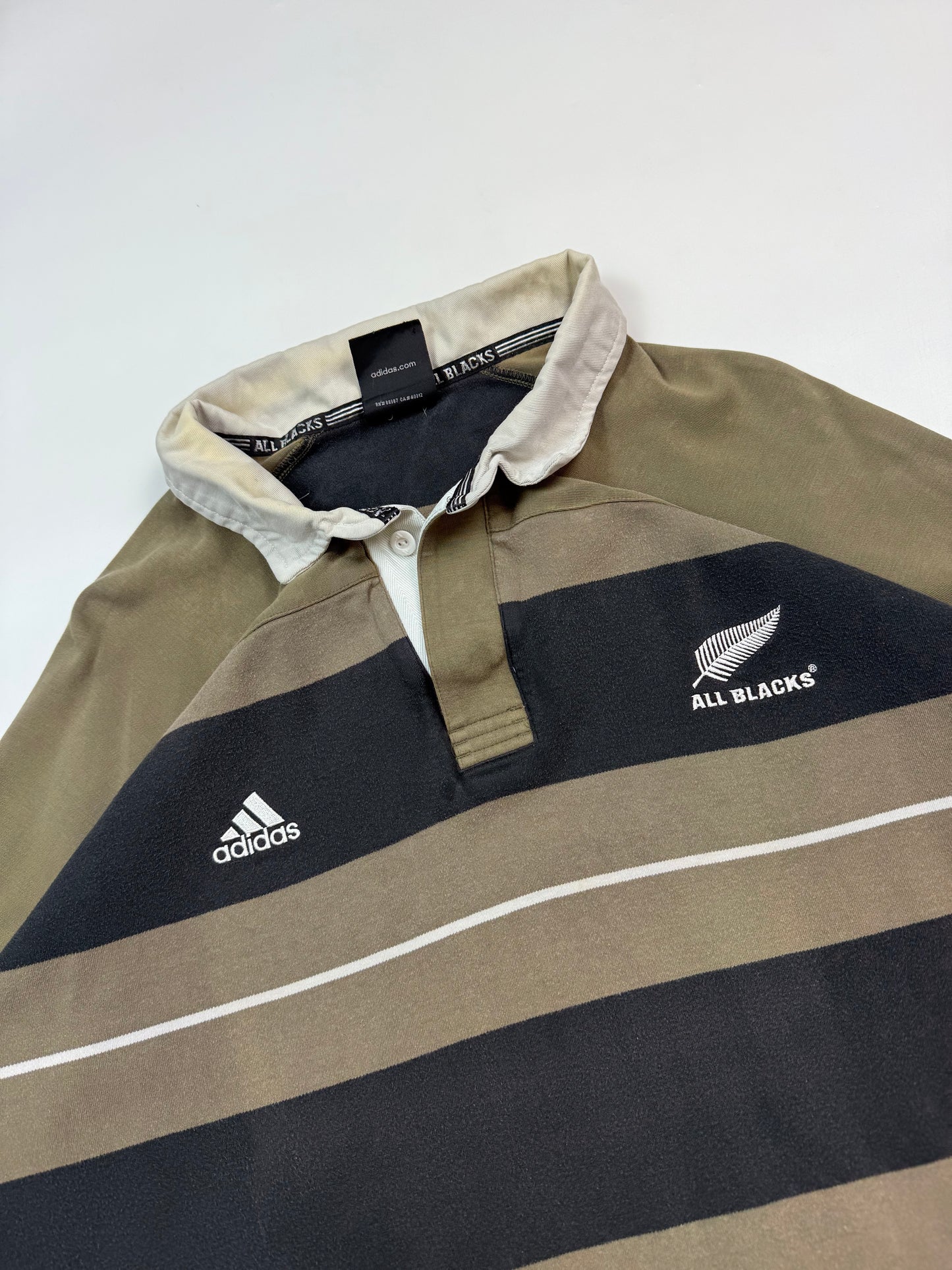 Vintage New Zealand 2007 Adidas supporters rugby shirt (XL)