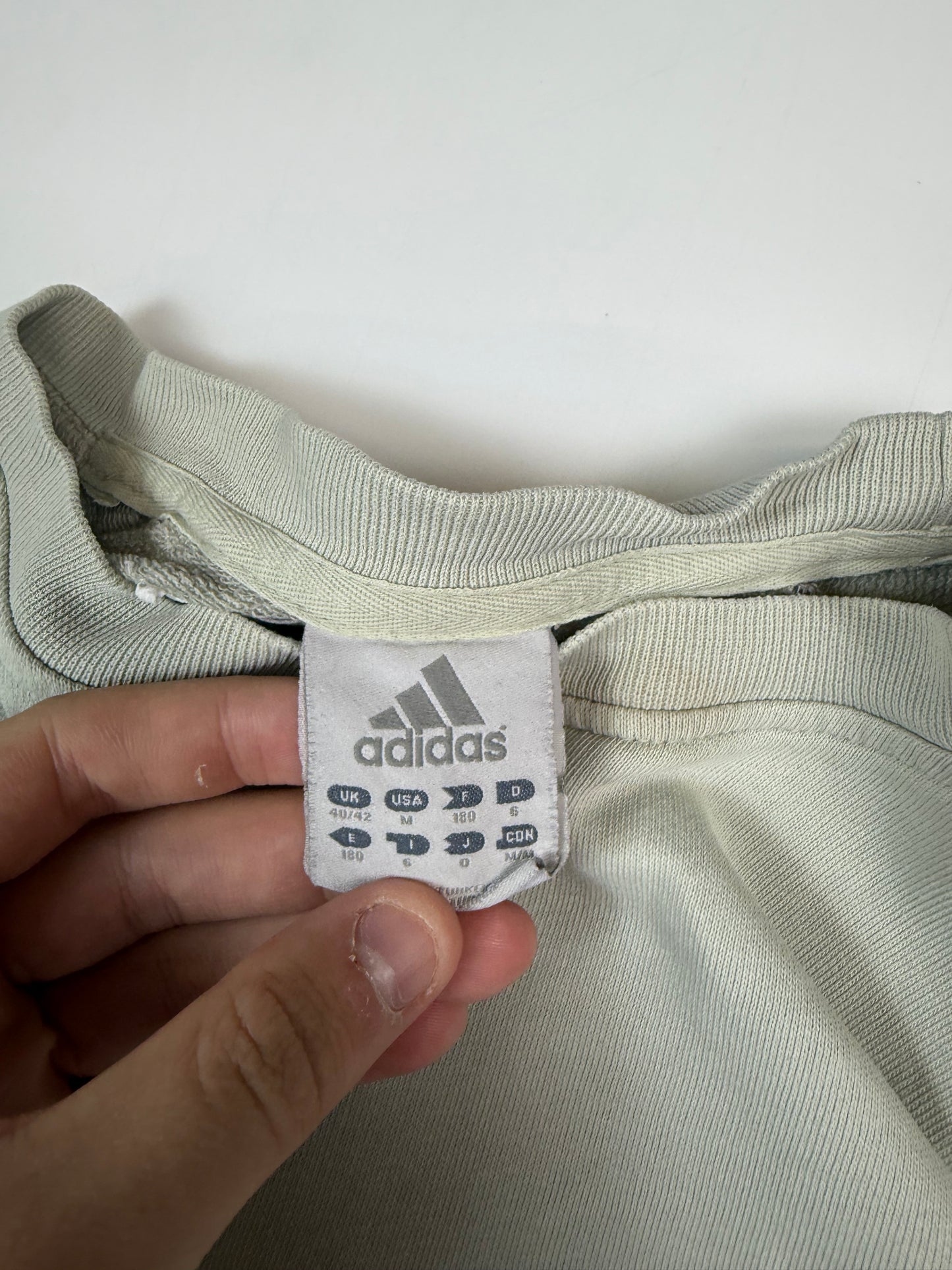 Vintage Adidas centre logo sweatshirt (M)