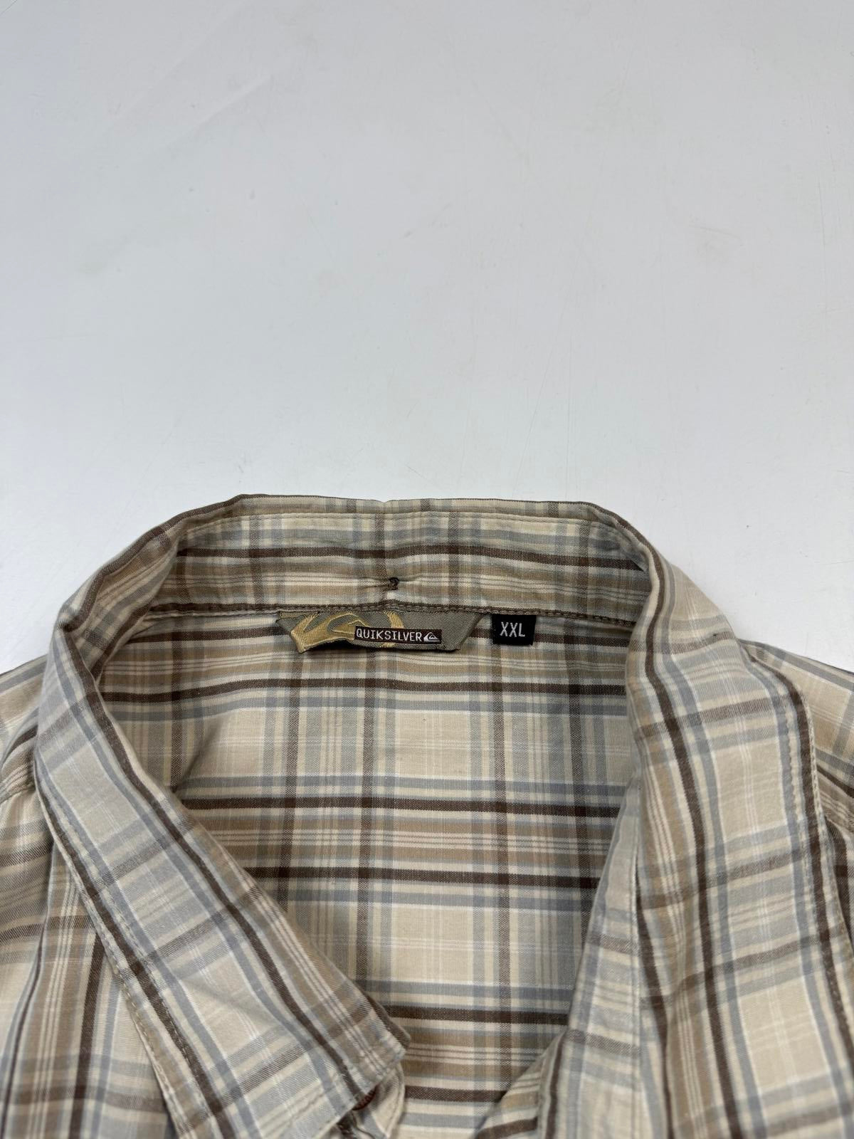 Vintage Y2K Quiksilver checkered short sleeve shirt (XXL)