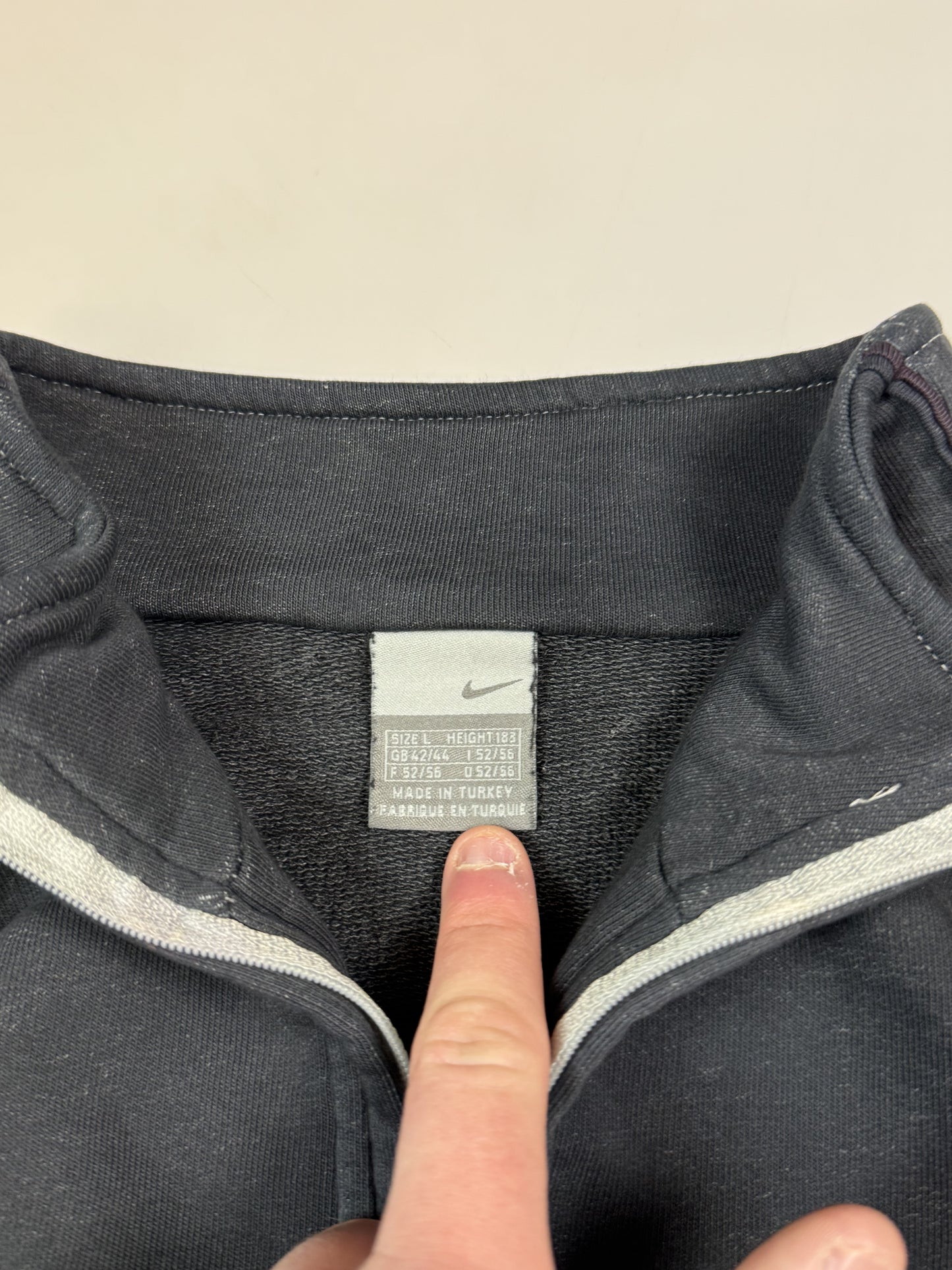 Vintage Nike quarter zip sweatshirt (L)