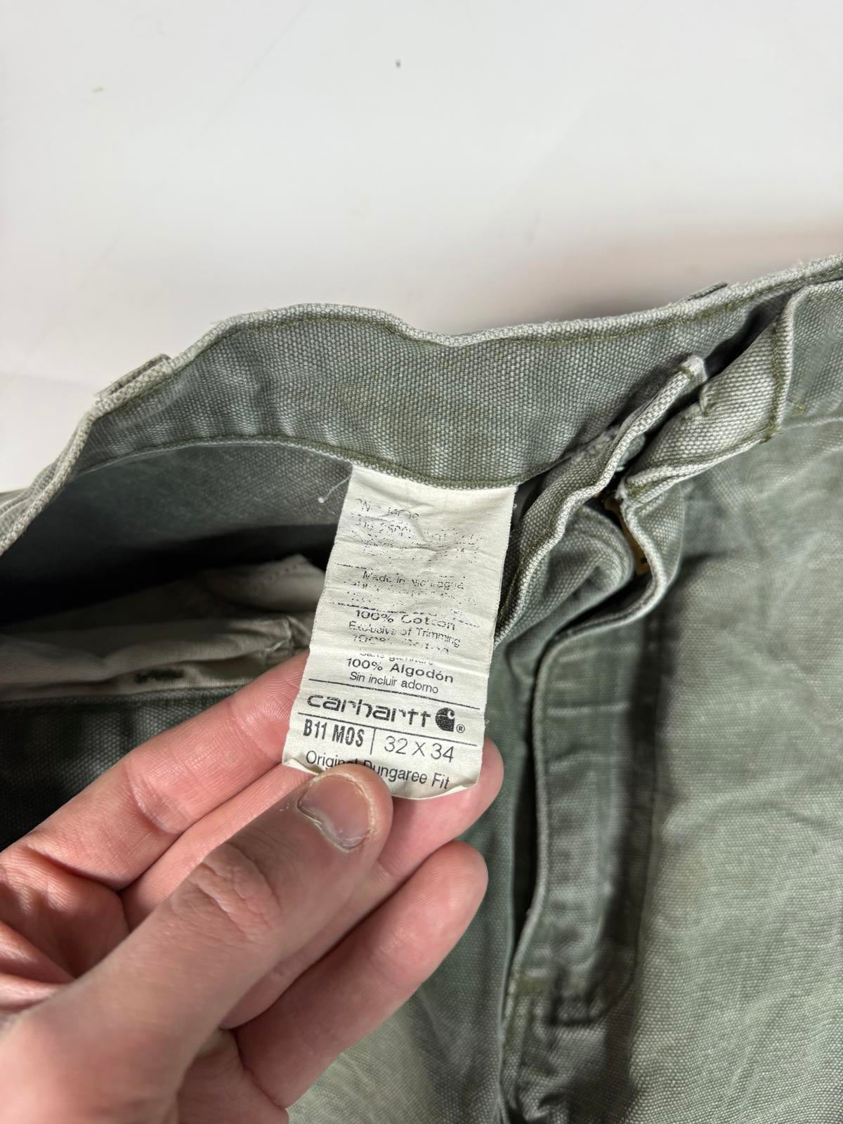 Vintage Carhartt baggy carpenter pants (W32)