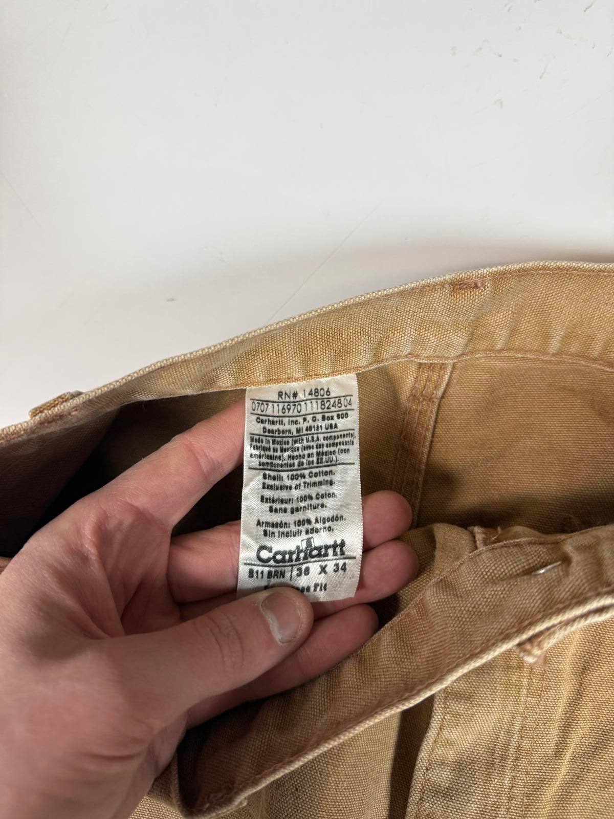Vintage Carhartt baggy carpenter pants (W34)