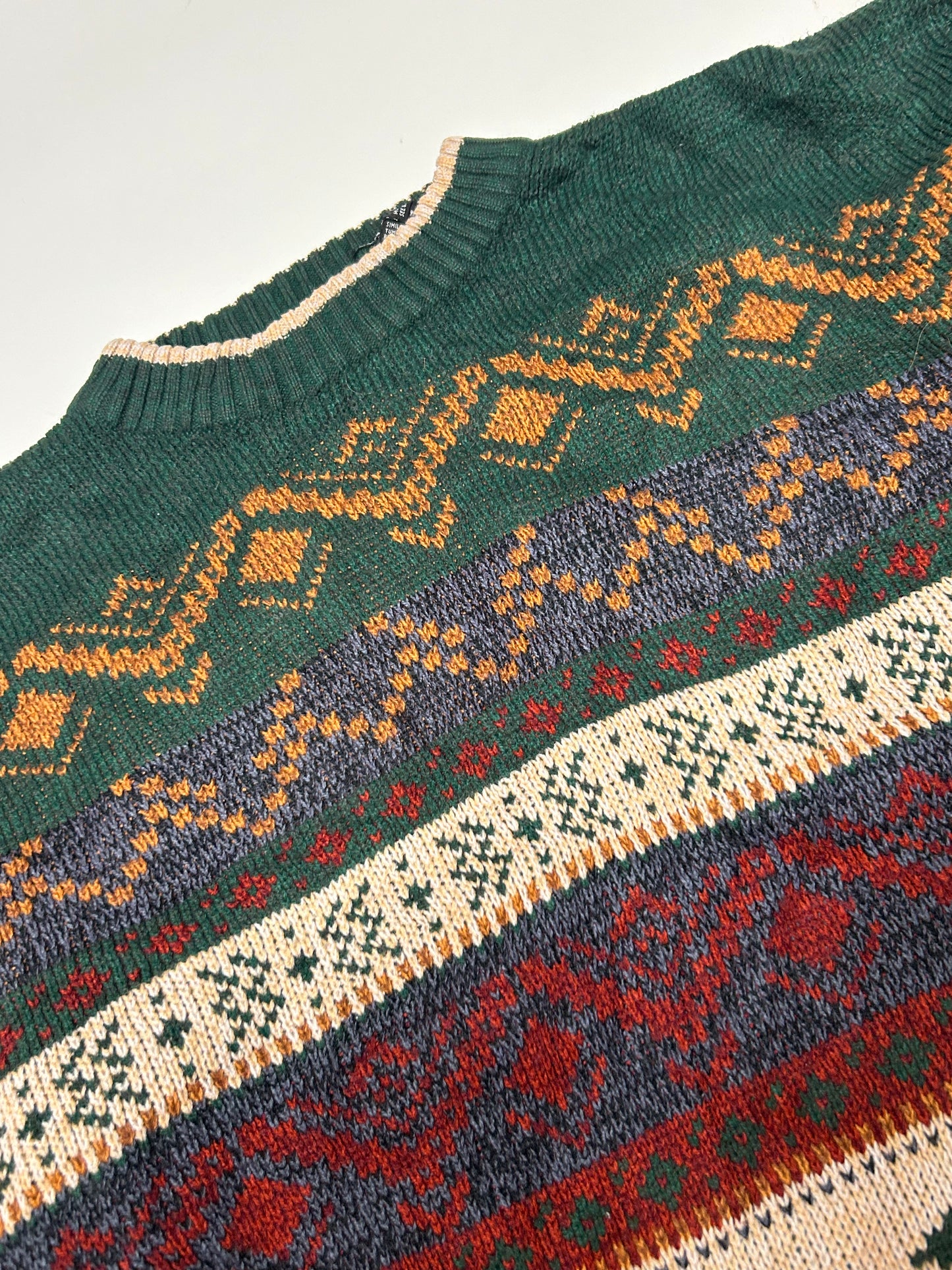 Abstract knit sweater (XL)