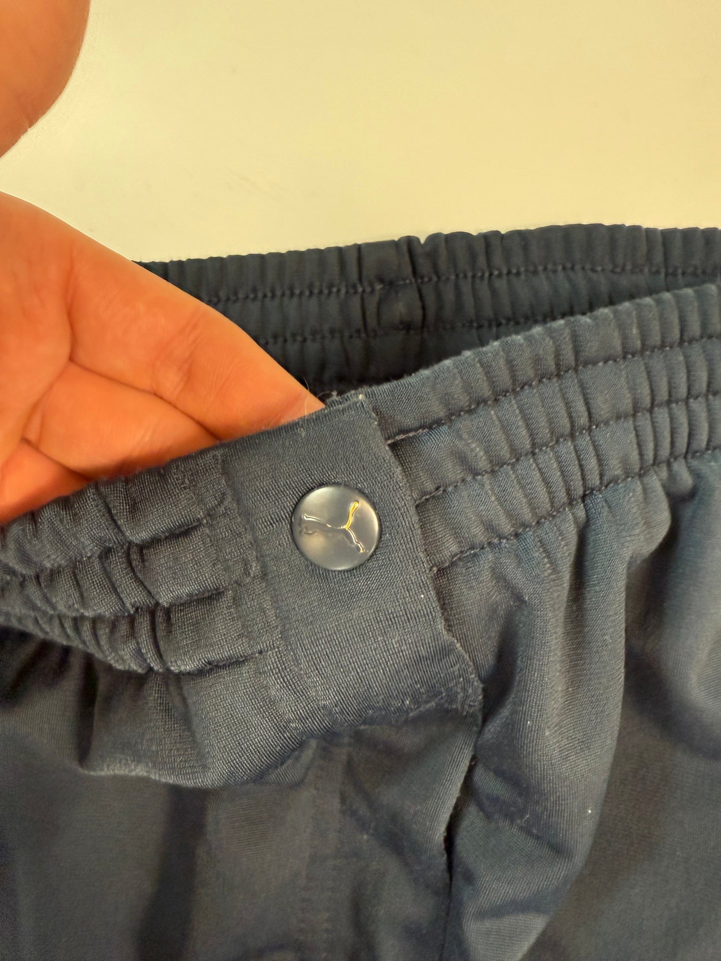 Vintage Puma baggy track pants (S)