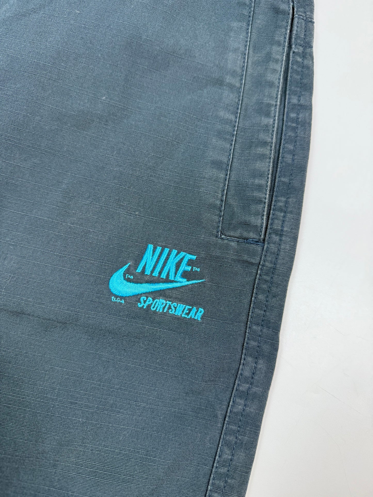 Vintage Nike baggy shorts (L)