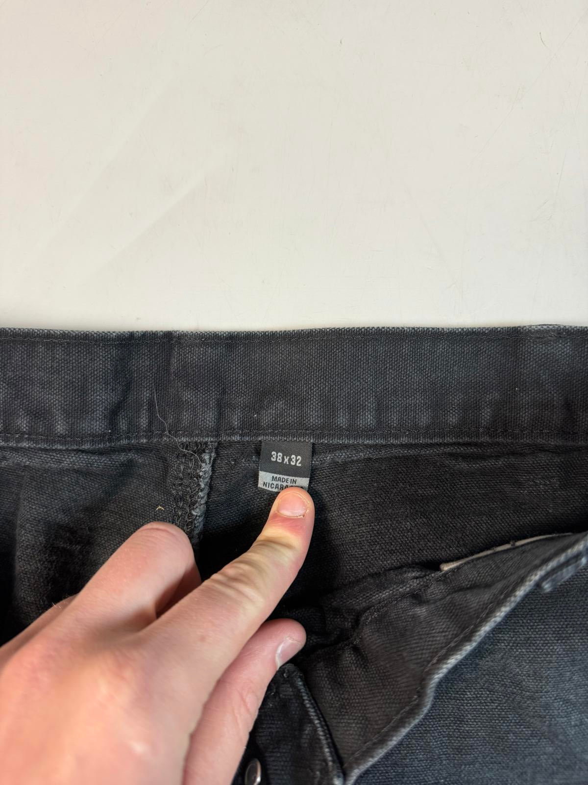 Carhartt baggy carpenter pants (W38)