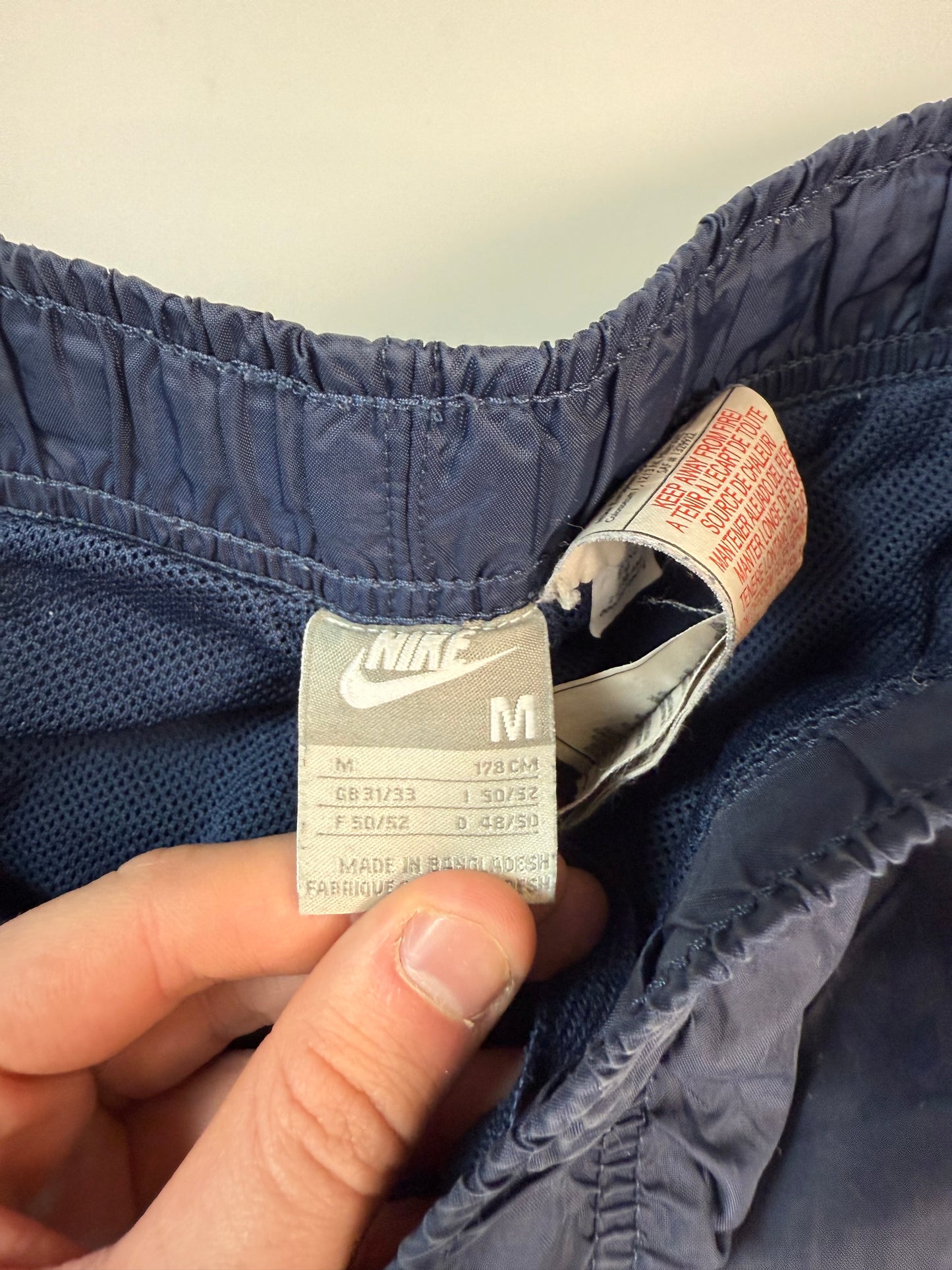 Vintage Nike baggy track pants (M)