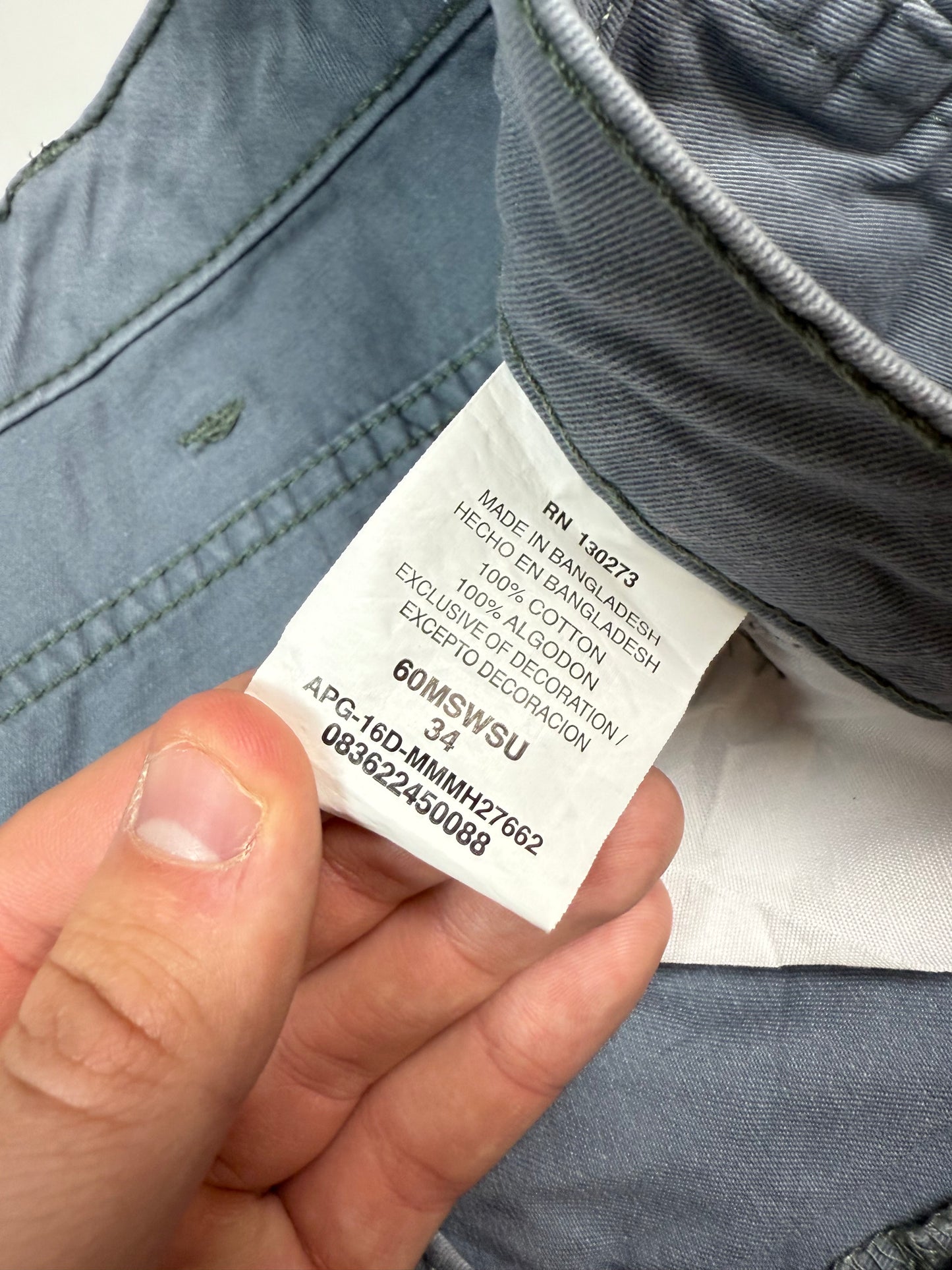 Vintage Wrangler baggy cargo shorts (W34)