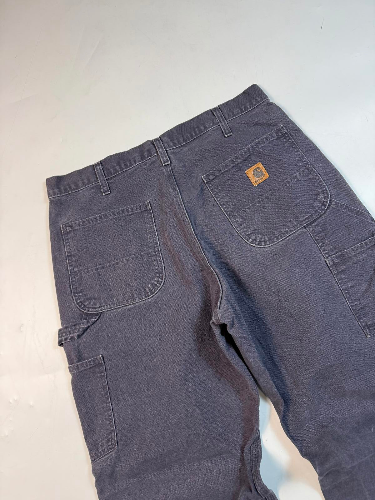Carhartt baggy carpenter pants (W34)