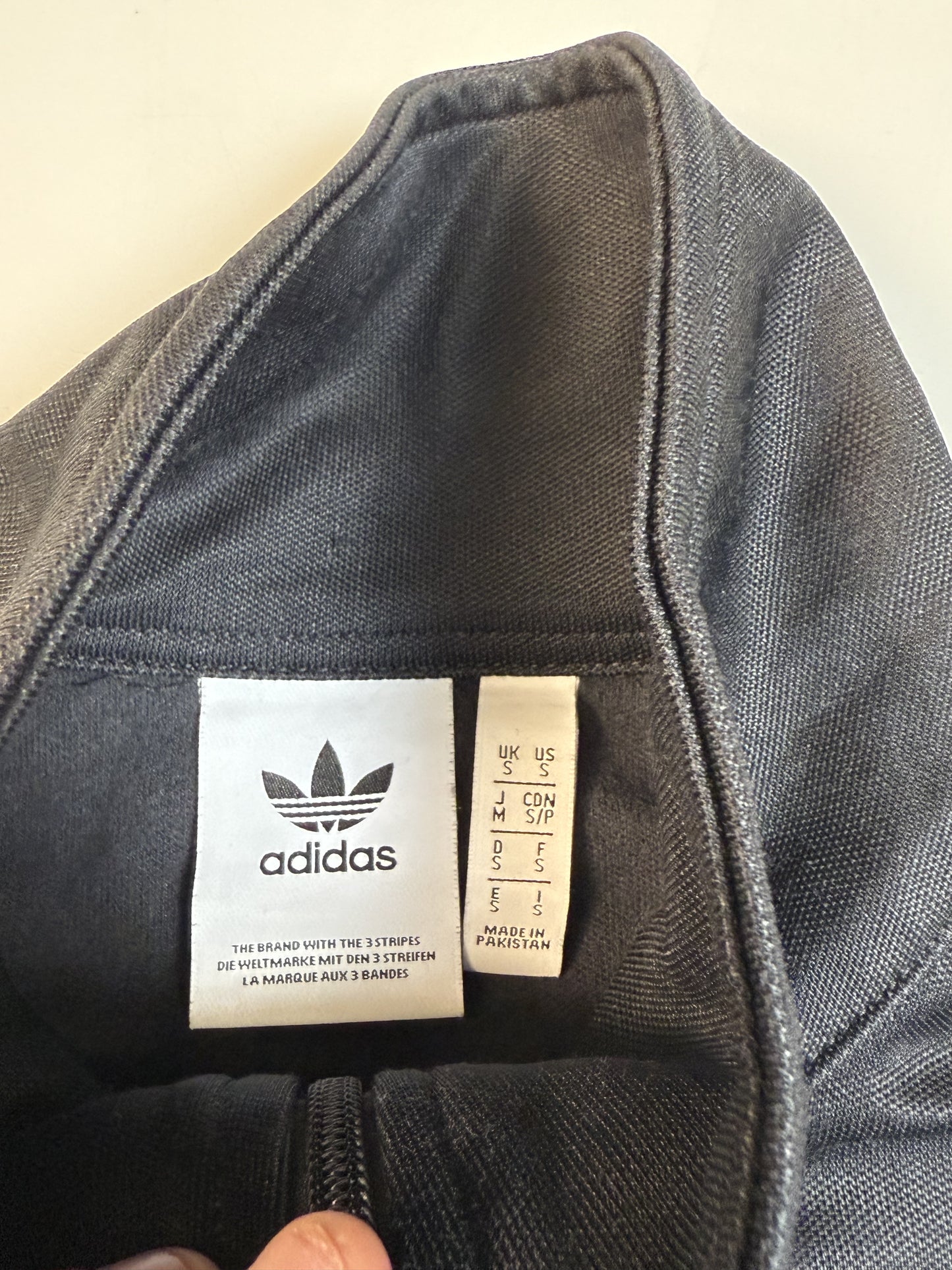 Adidas originals track top (S)