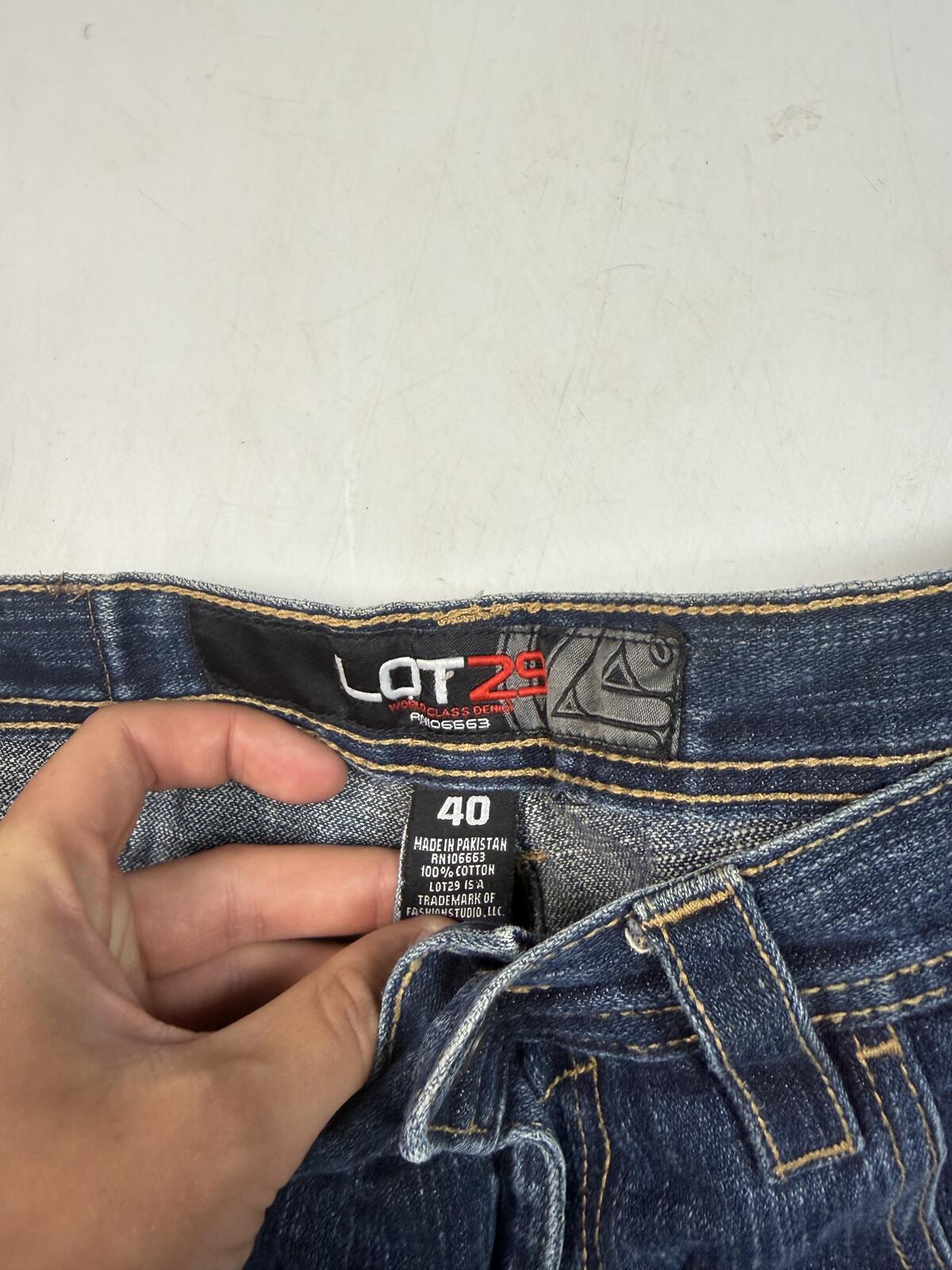 Vintage Y2K baggy hip hop denim jean shorts (W40)