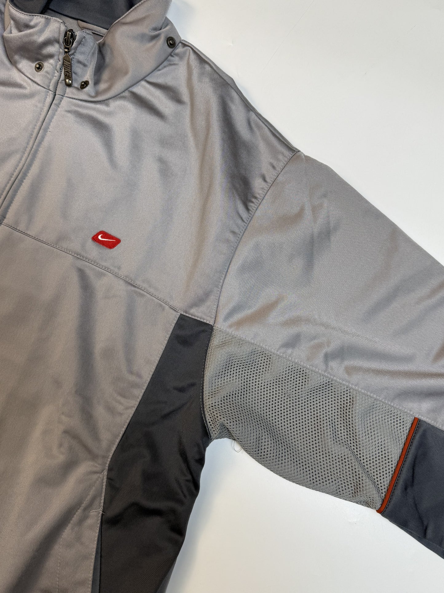 Vintage Nike track jacket (L)
