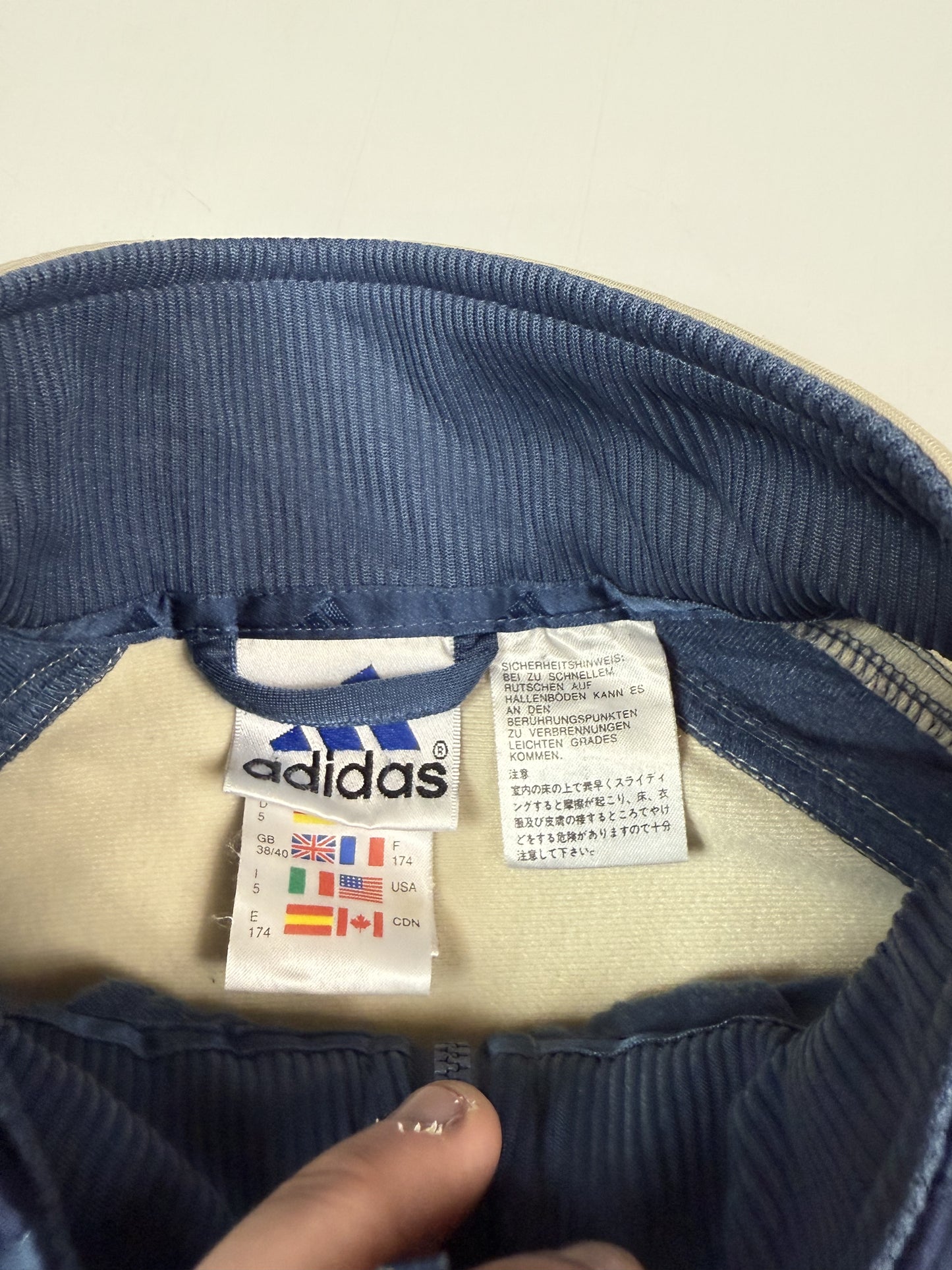 Vintage 90s Adidas track jacket (M)