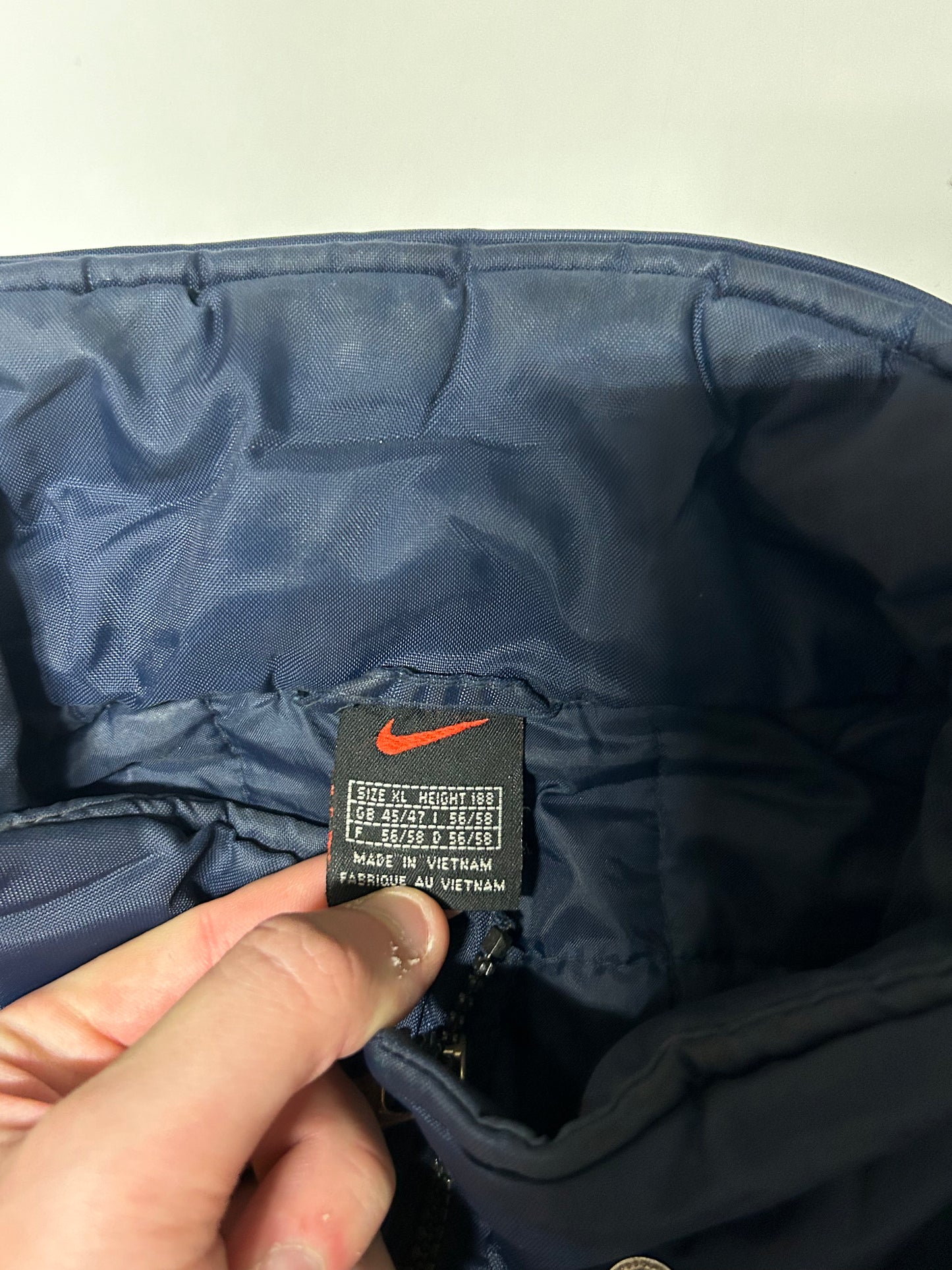 Vintage 90s Nike spell out jacket (XL)