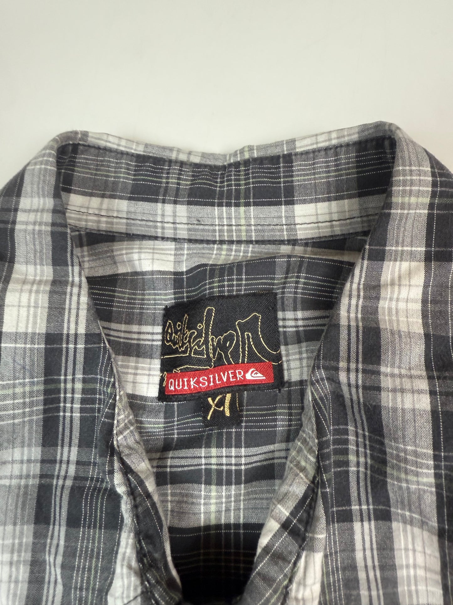 Vintage Quiksilver checkered shirt (XL)