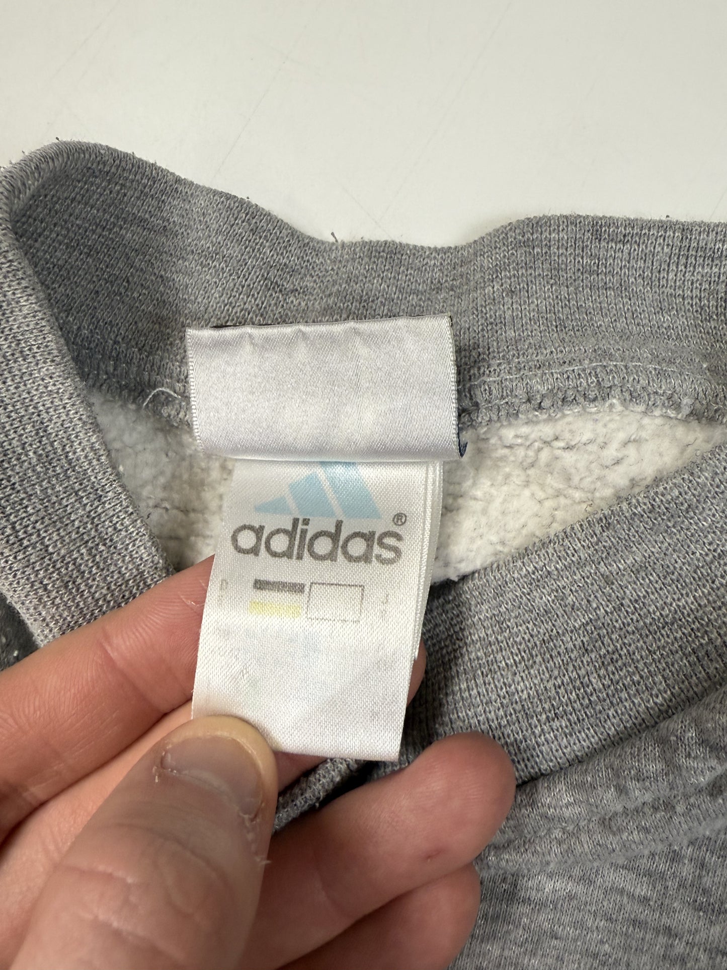 Vintage 90s Adidas centre logo sweatshirt (M)