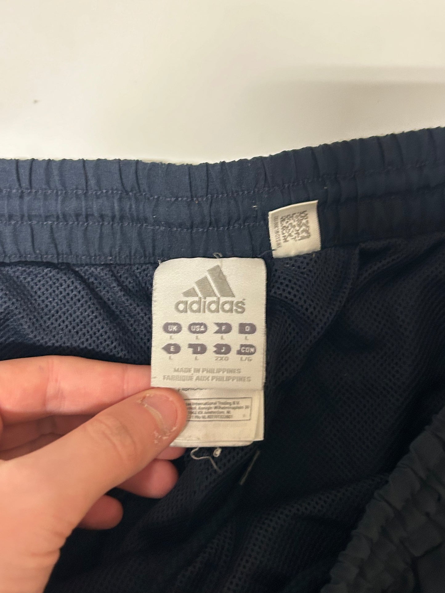 Vintage Adidas baggy track pants (L)