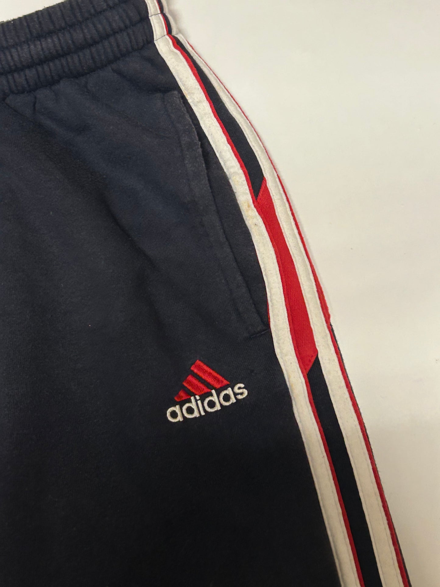Vintage Adidas baggy joggers (L)