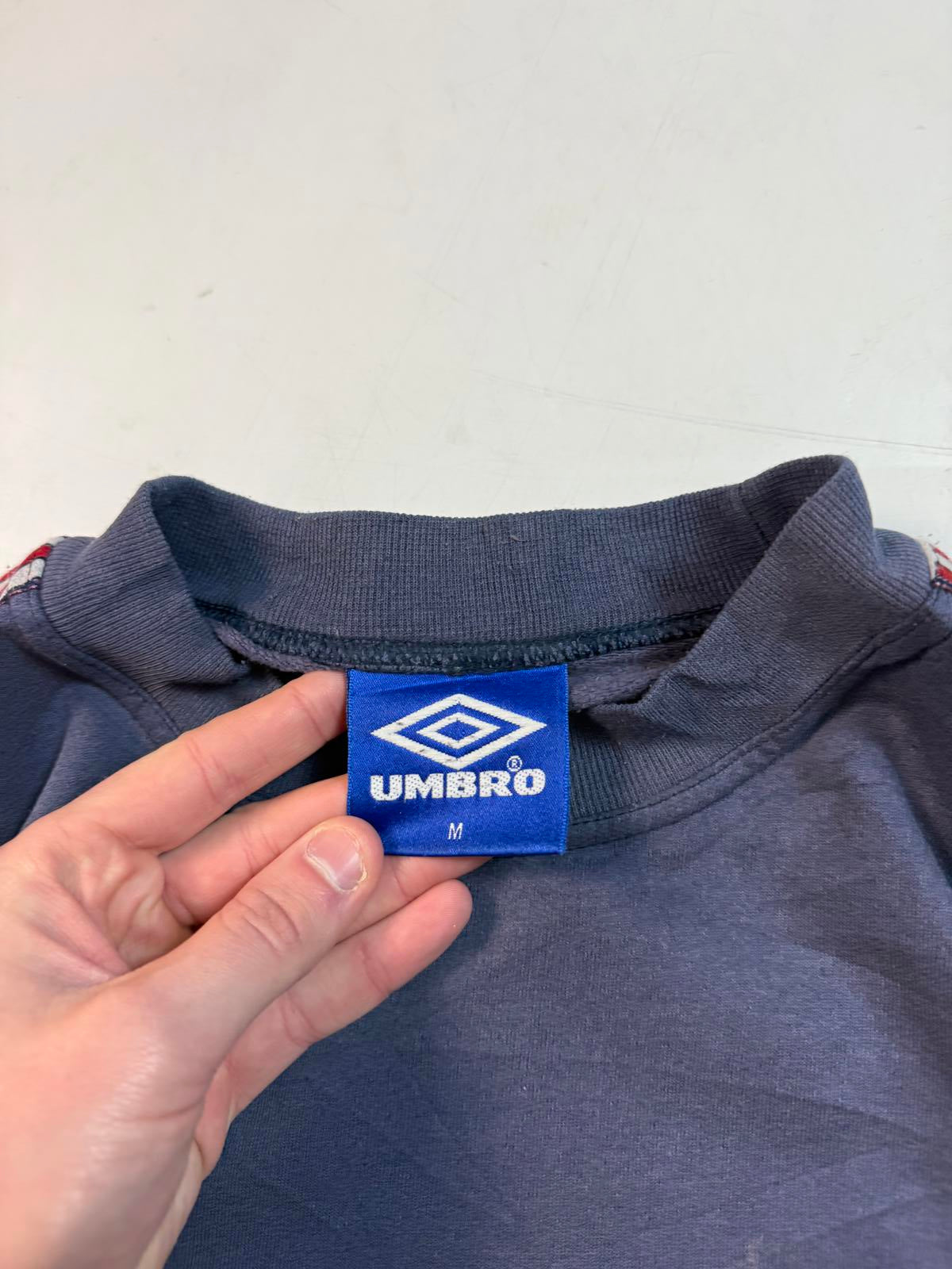 Vintage 90s Umbro side stripe sweatshirt (M)