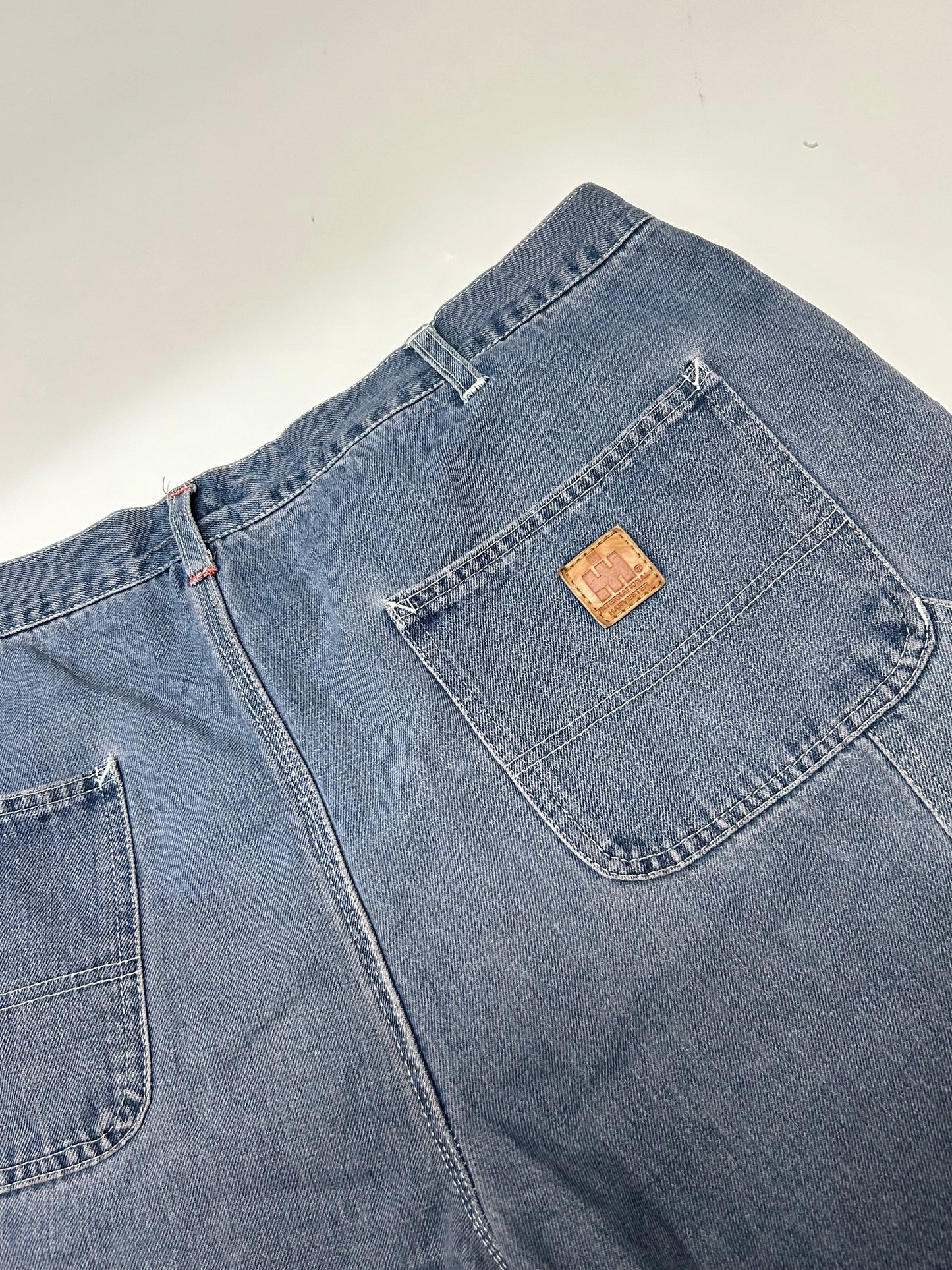 Baggy carpenter jorts (W38)
