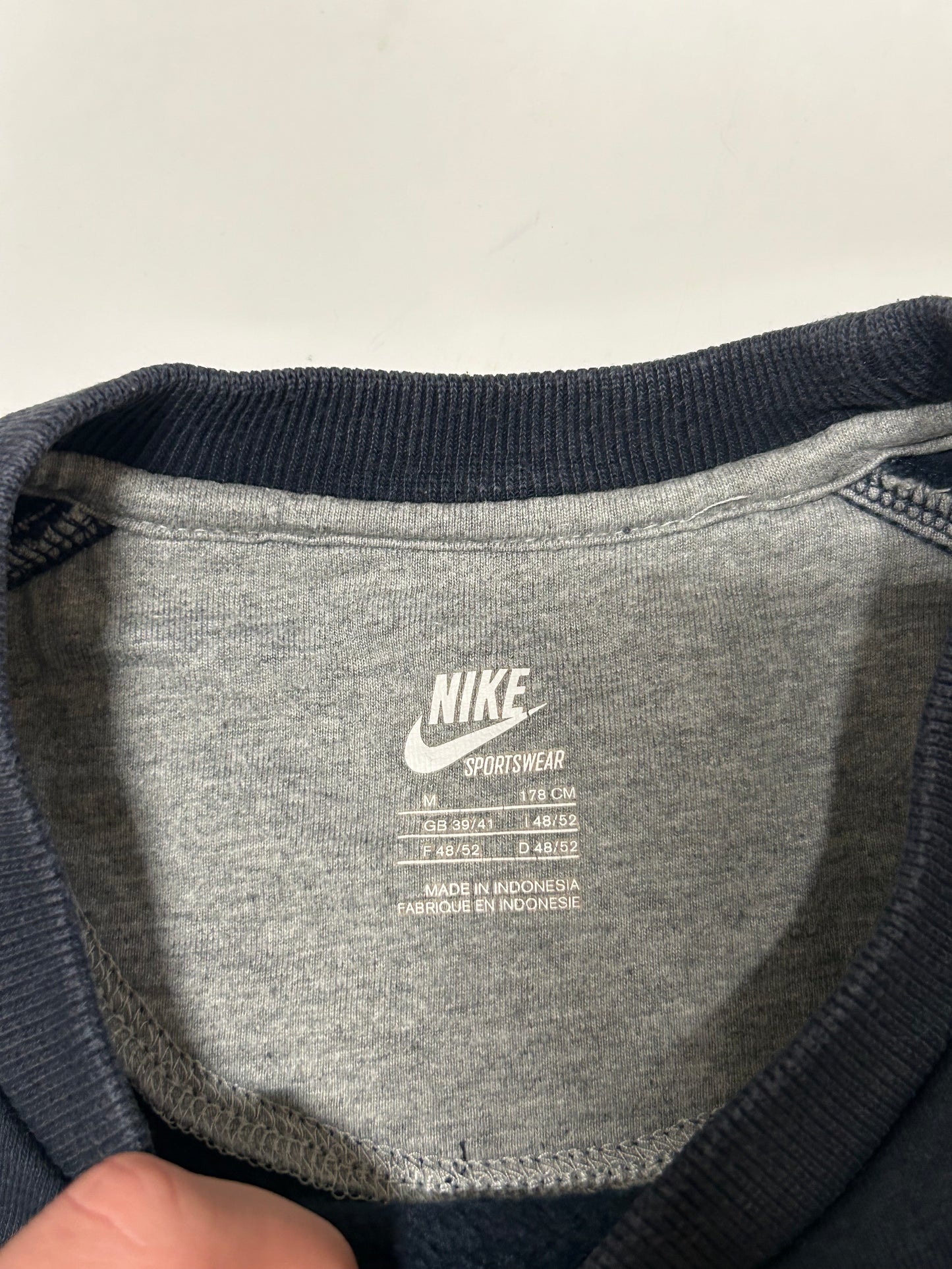 Vintage Nike spell out sweatshirt (M)