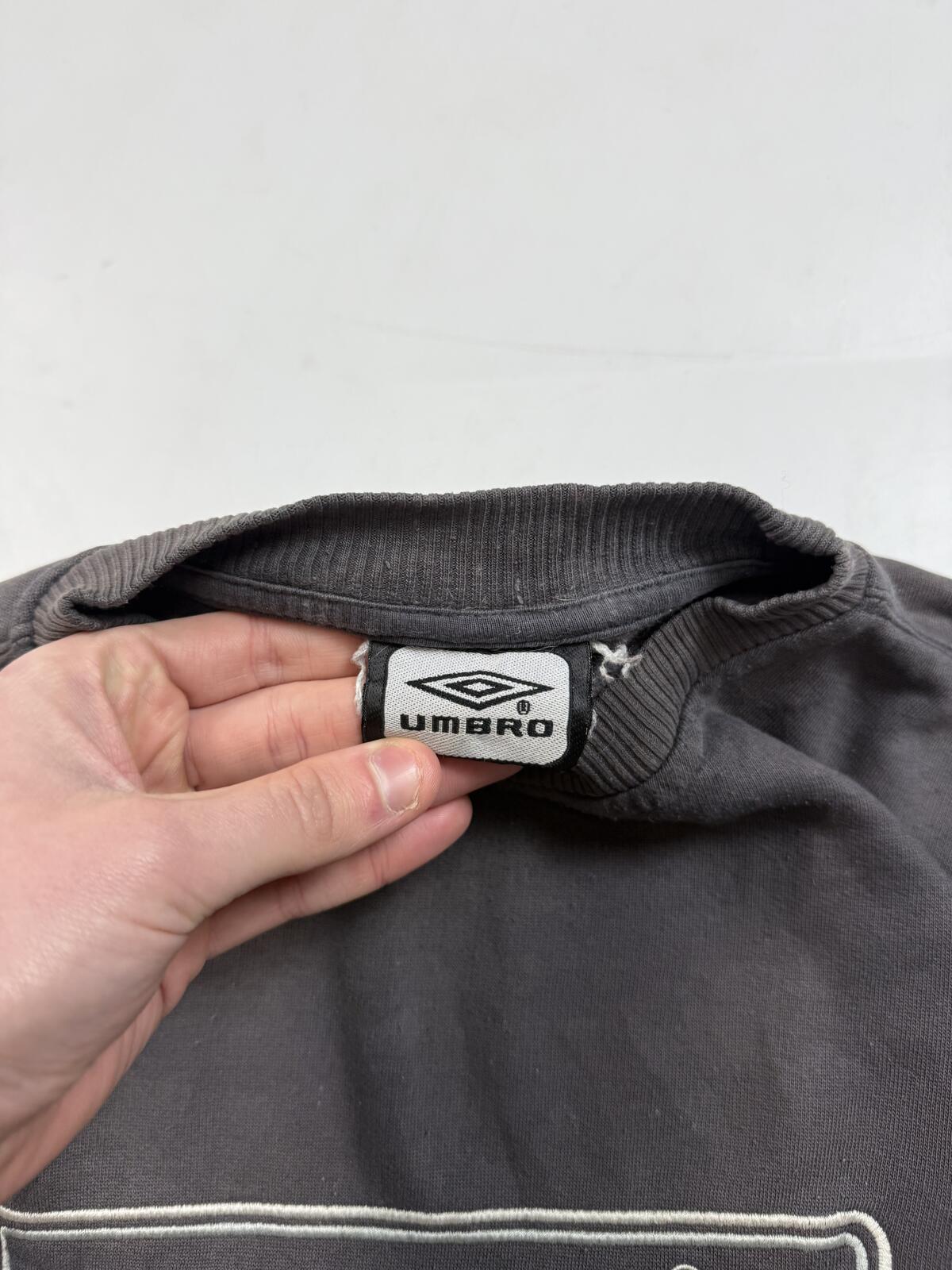 Vintage Umbro spell out sweatshirt (XL)