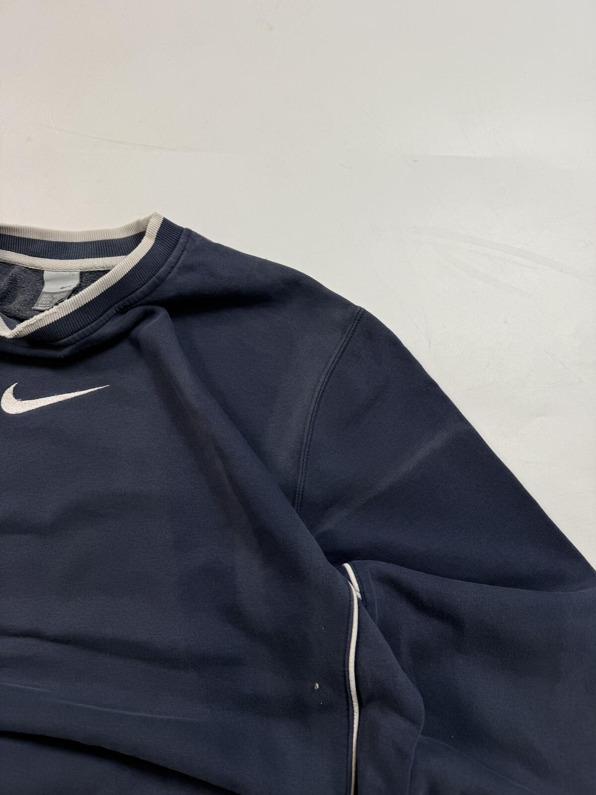 Vintage Y2K Nike centre swoosh sweatshirt (L)