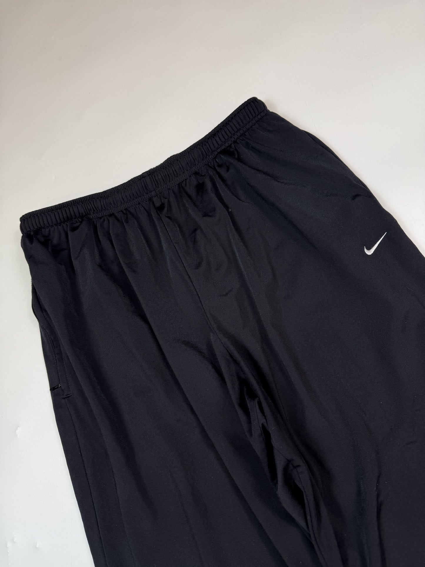 Vintage Nike mini swoosh baggy track pants (XL)