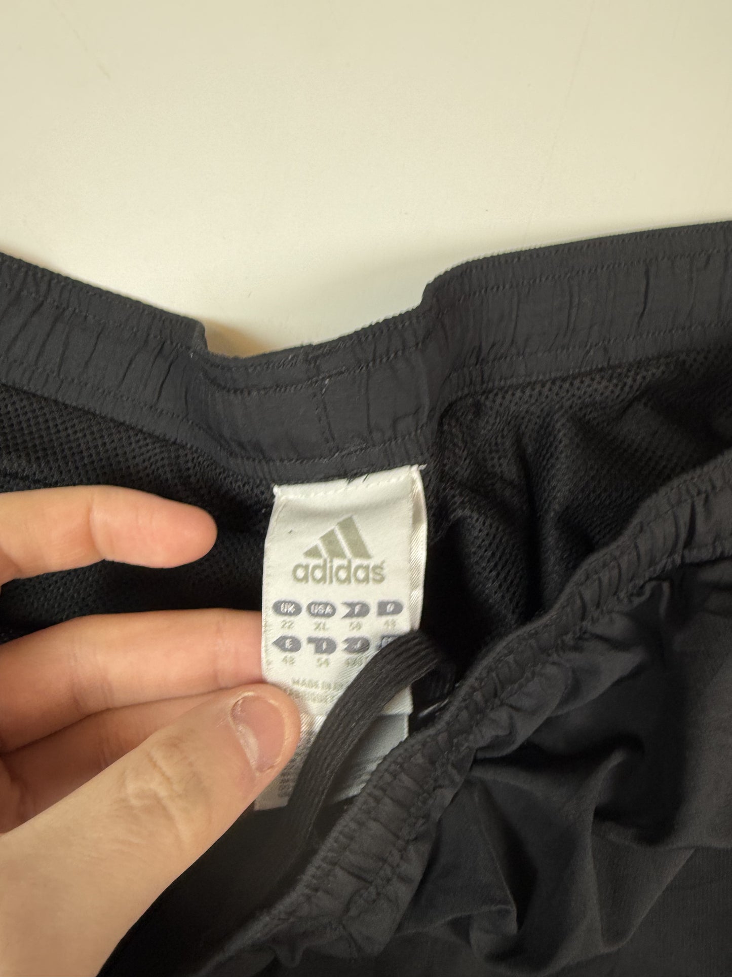 Vintage Adidas baggy track pants (XL)