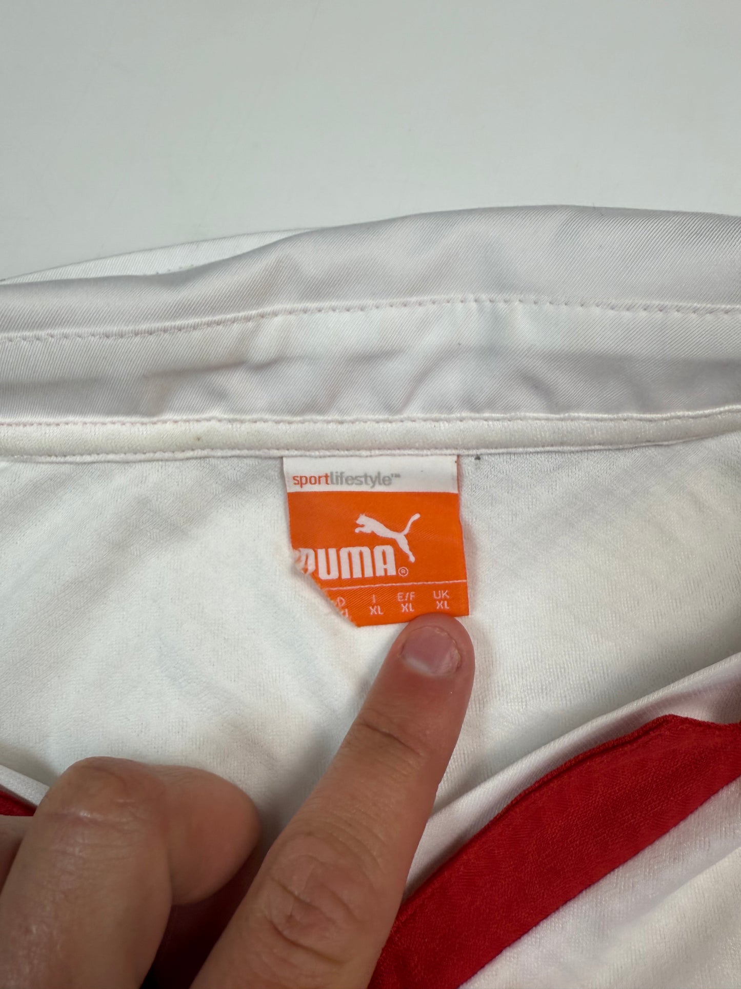 VFB Stuttgart 2010/11 Puma football home shirt (XL)