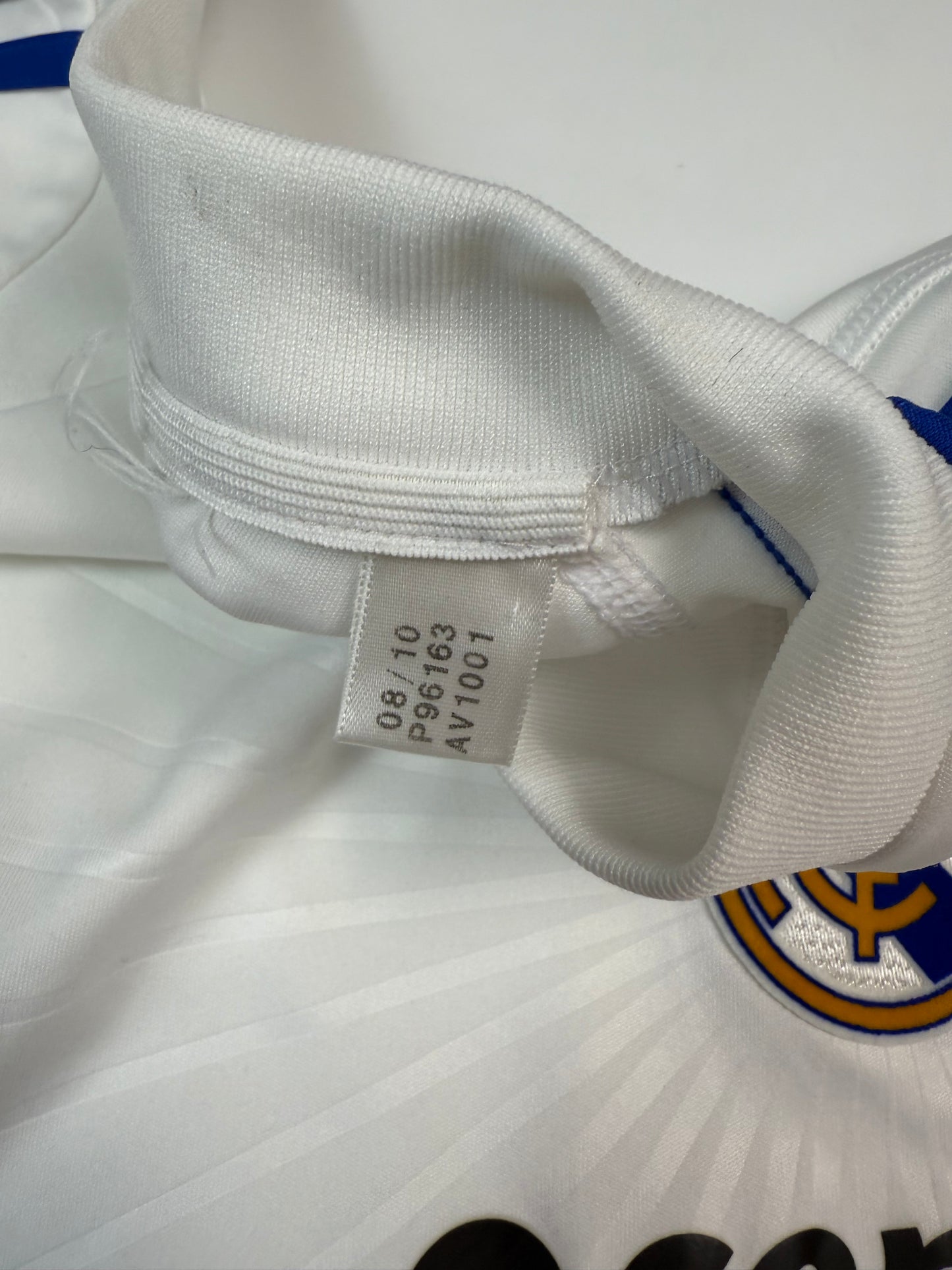 Real Madrid 2010/11 Adidas football home shirt (M)