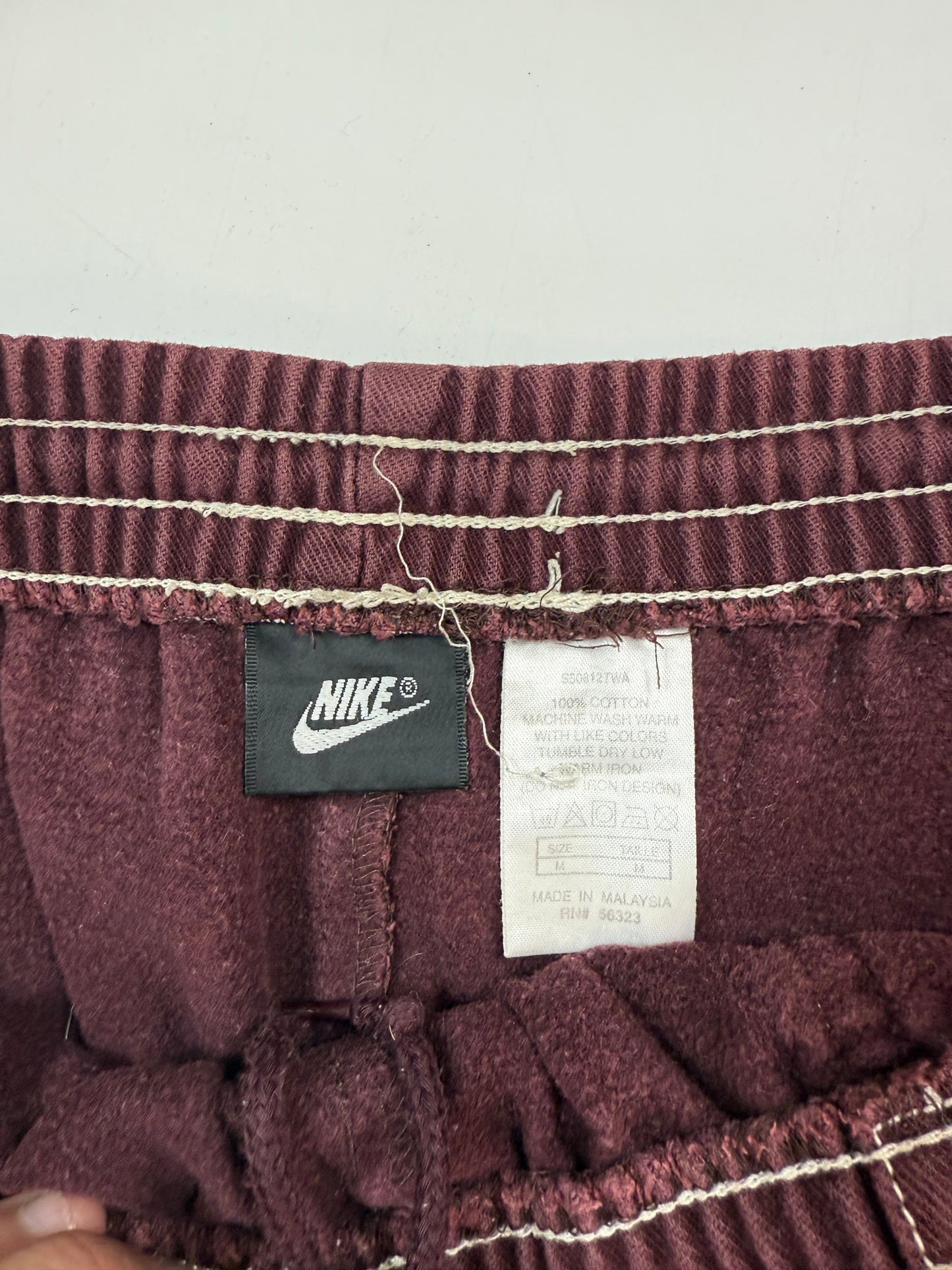 Vintage 90s Nike contrast stitch shorts (M)
